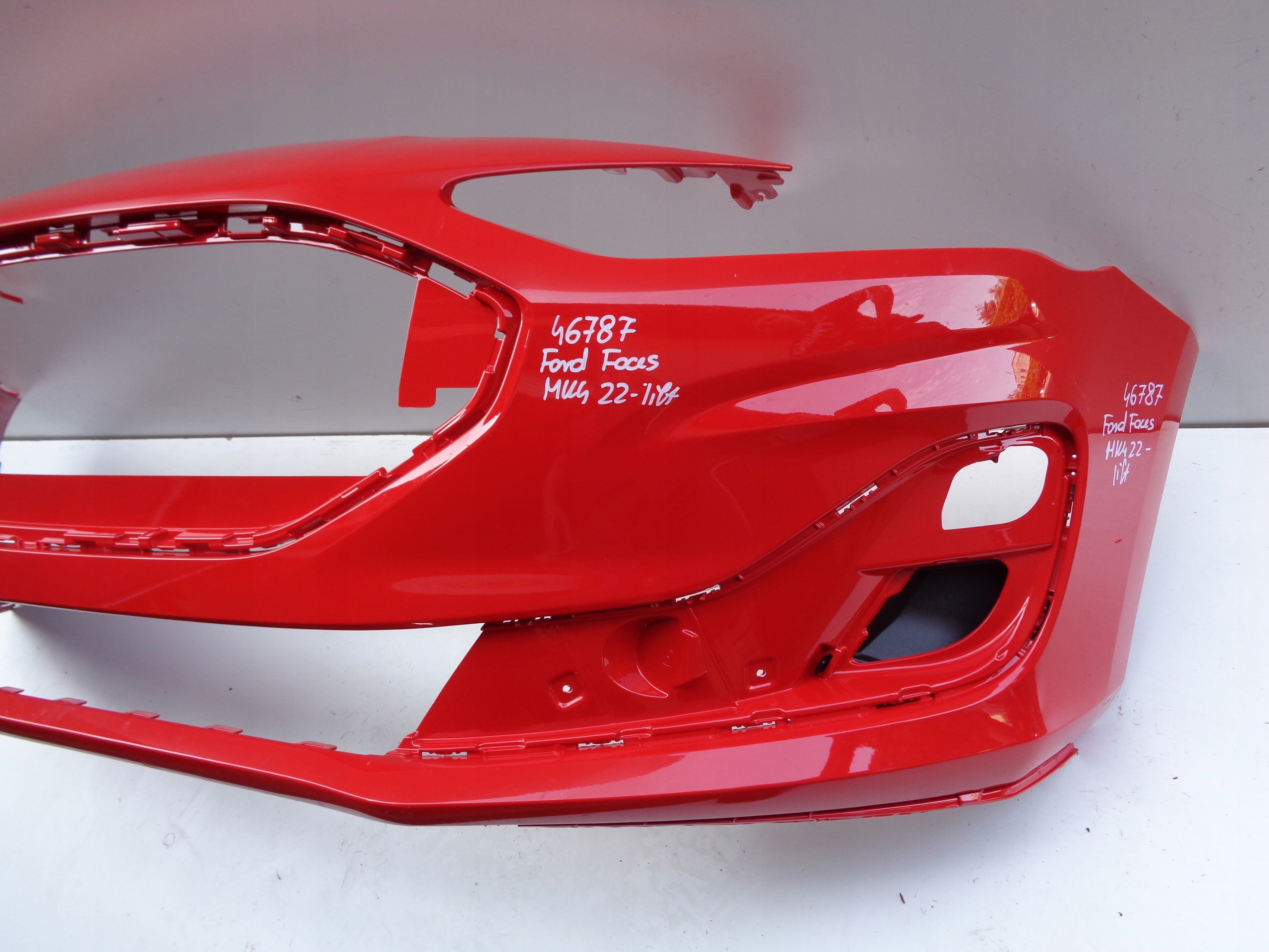 Frontstoßstange FORD FOCUS MK4 22- LIFT NR 46787