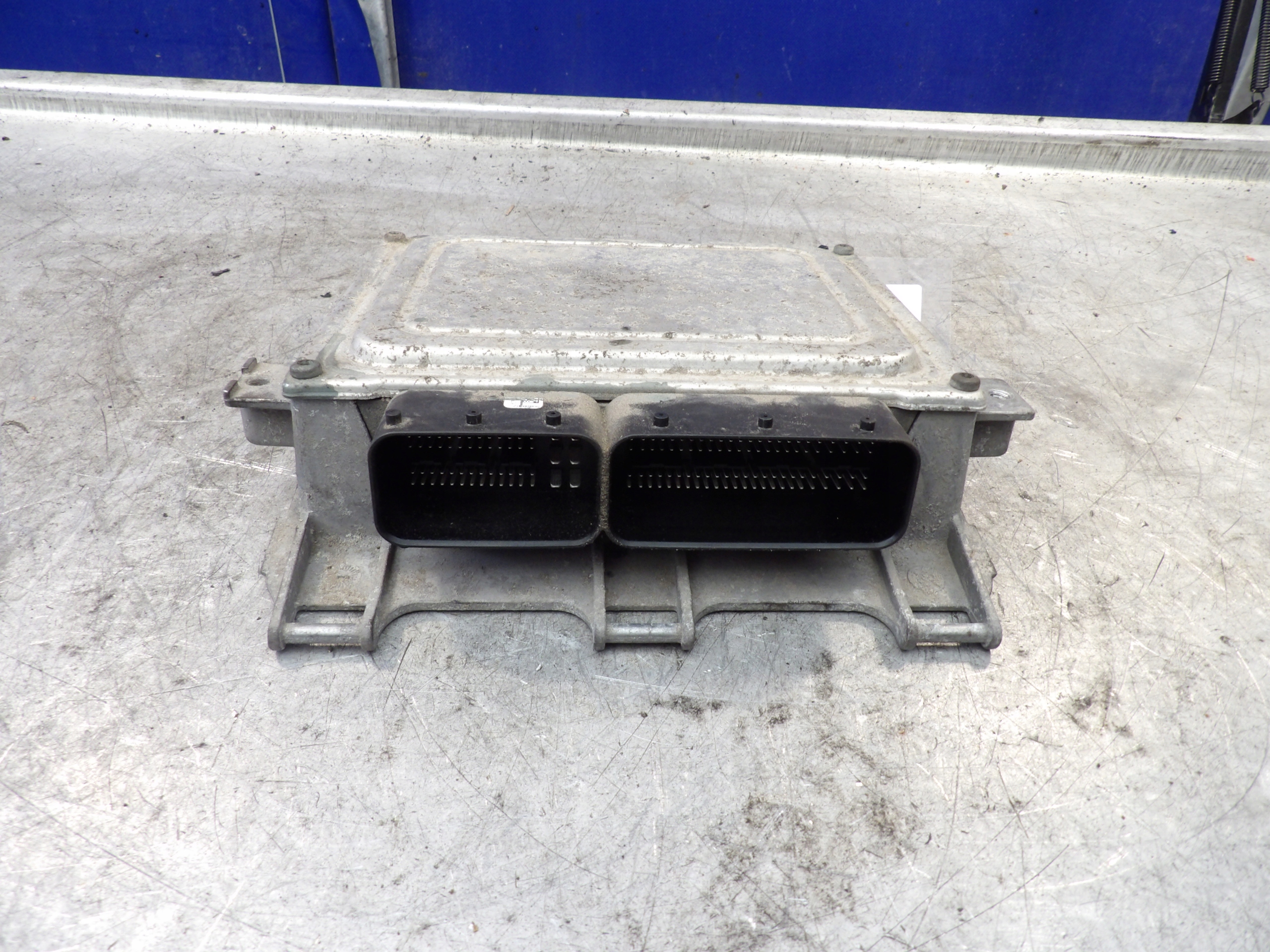 Mercedes A169 computer control unit A2661534879