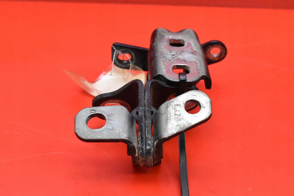 hinge hinges door right rear part OPEL INSIGNIA B 17-20