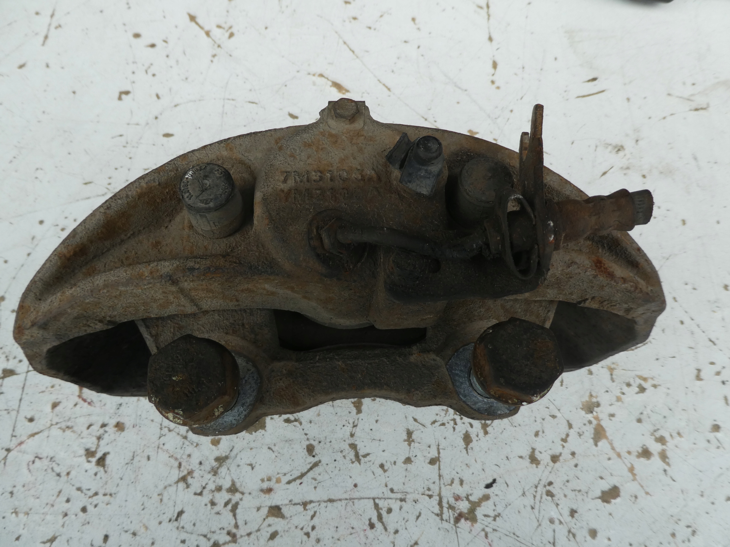 VW T4 caliper brake front 2.5TDI 150KM