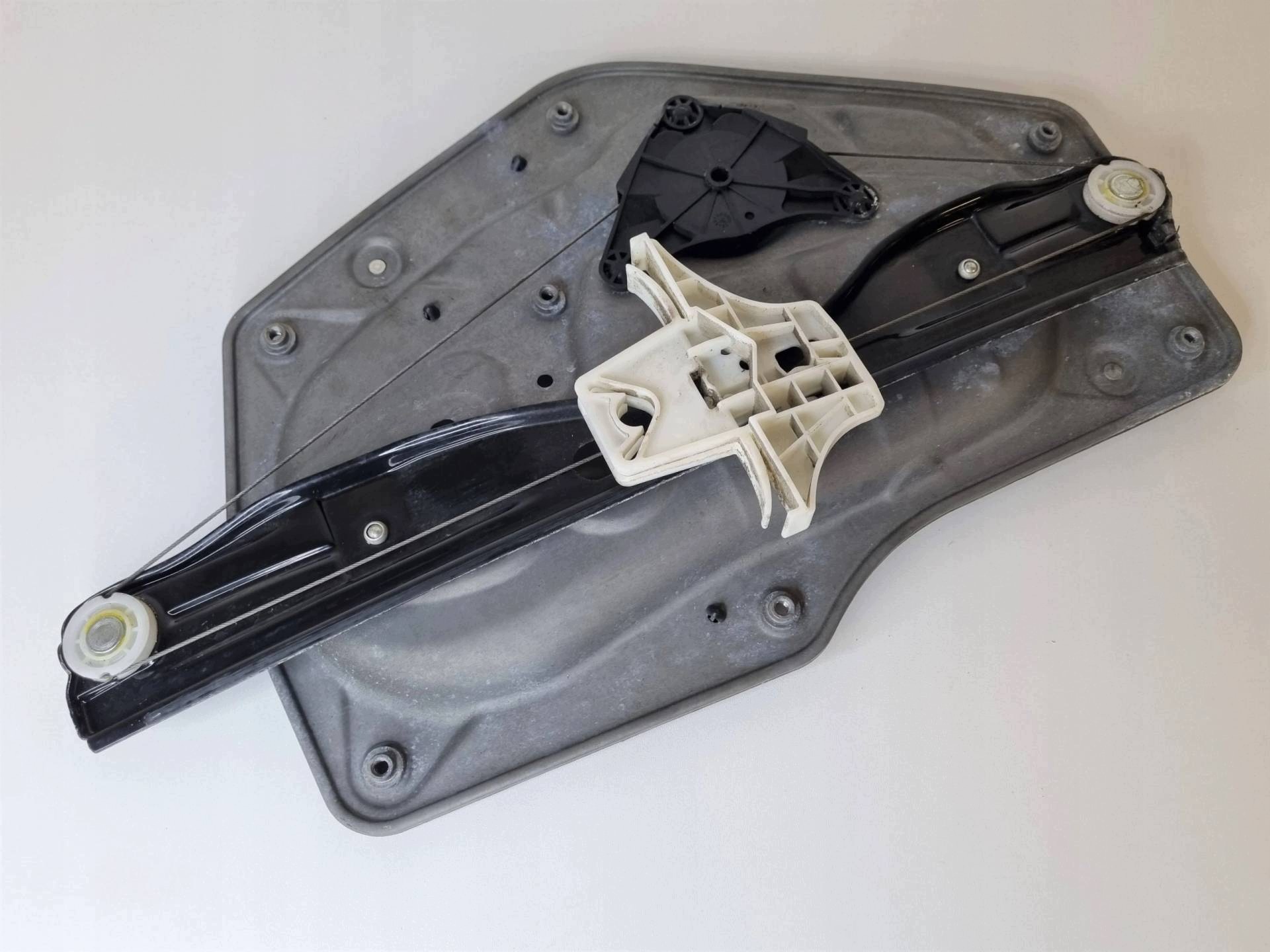 window regulator electrical rear part right side Skoda Superb 2 facelift 3T