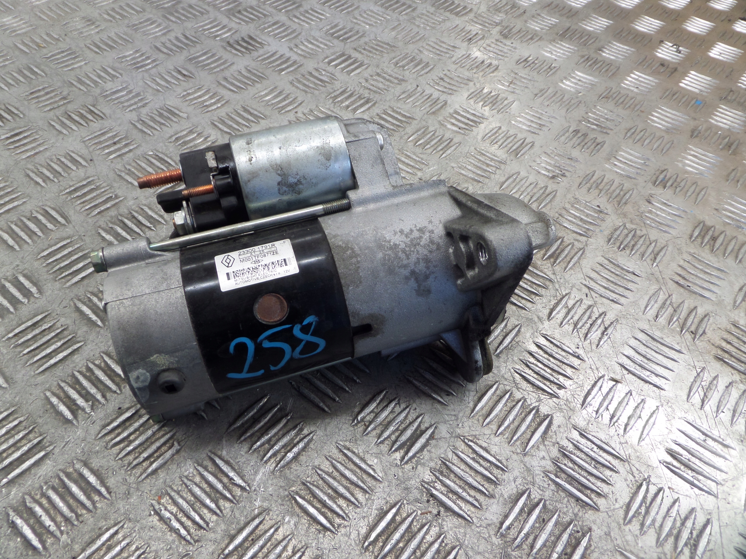 TRAFIC TALENTO 2,0DCI starter 233001791R-F NR43