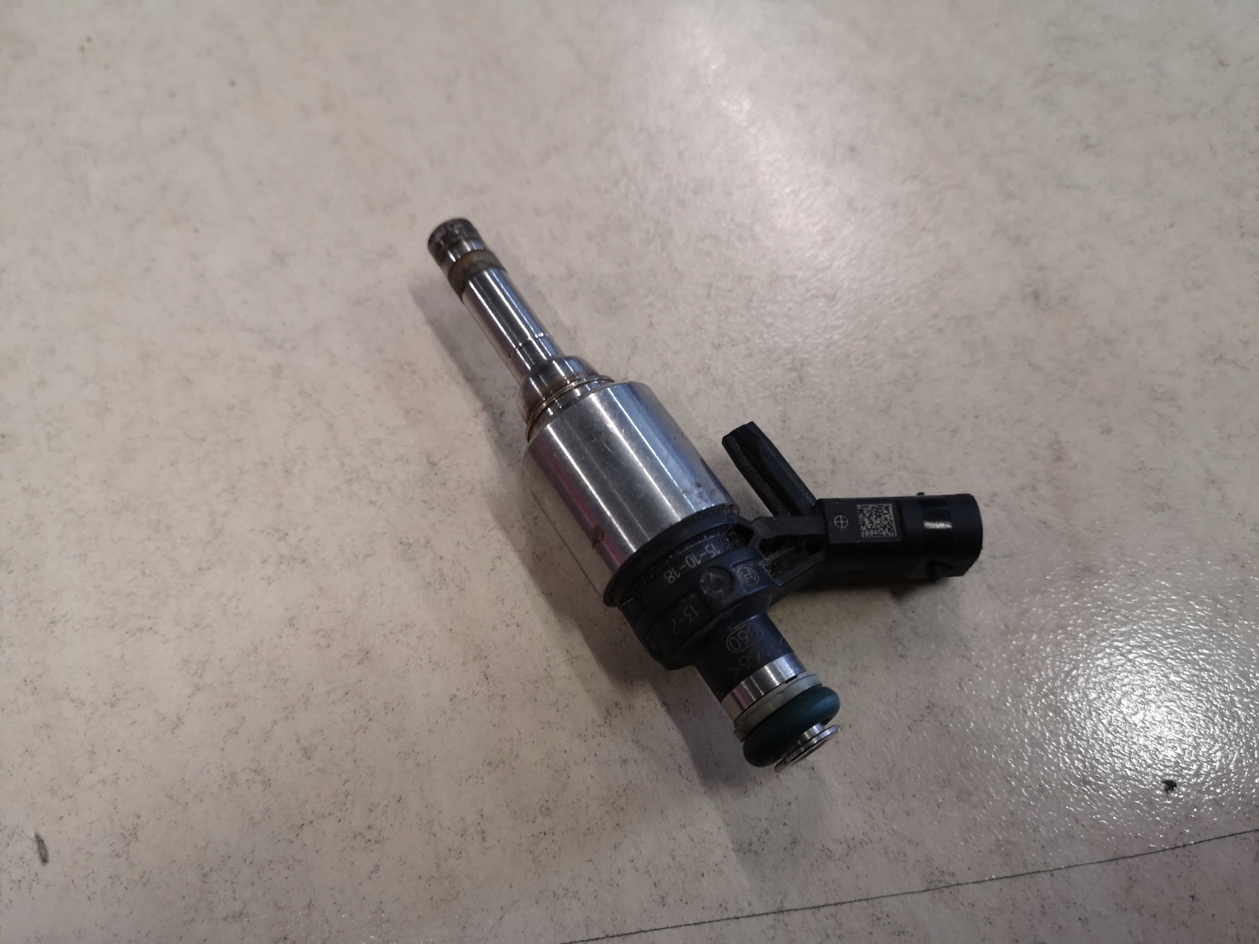 A3 8V 2.0 TFSI injector nozzle 06L906036J