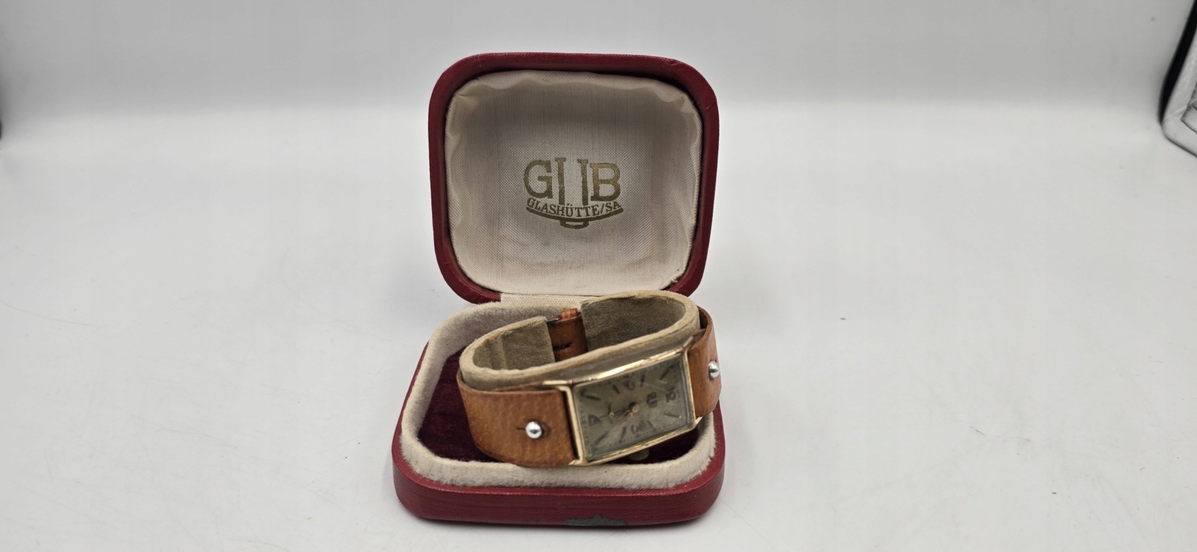 СТАРЫЕ МУЖСКИЕ ЧАСЫ GUB GLASHUTTE / SA