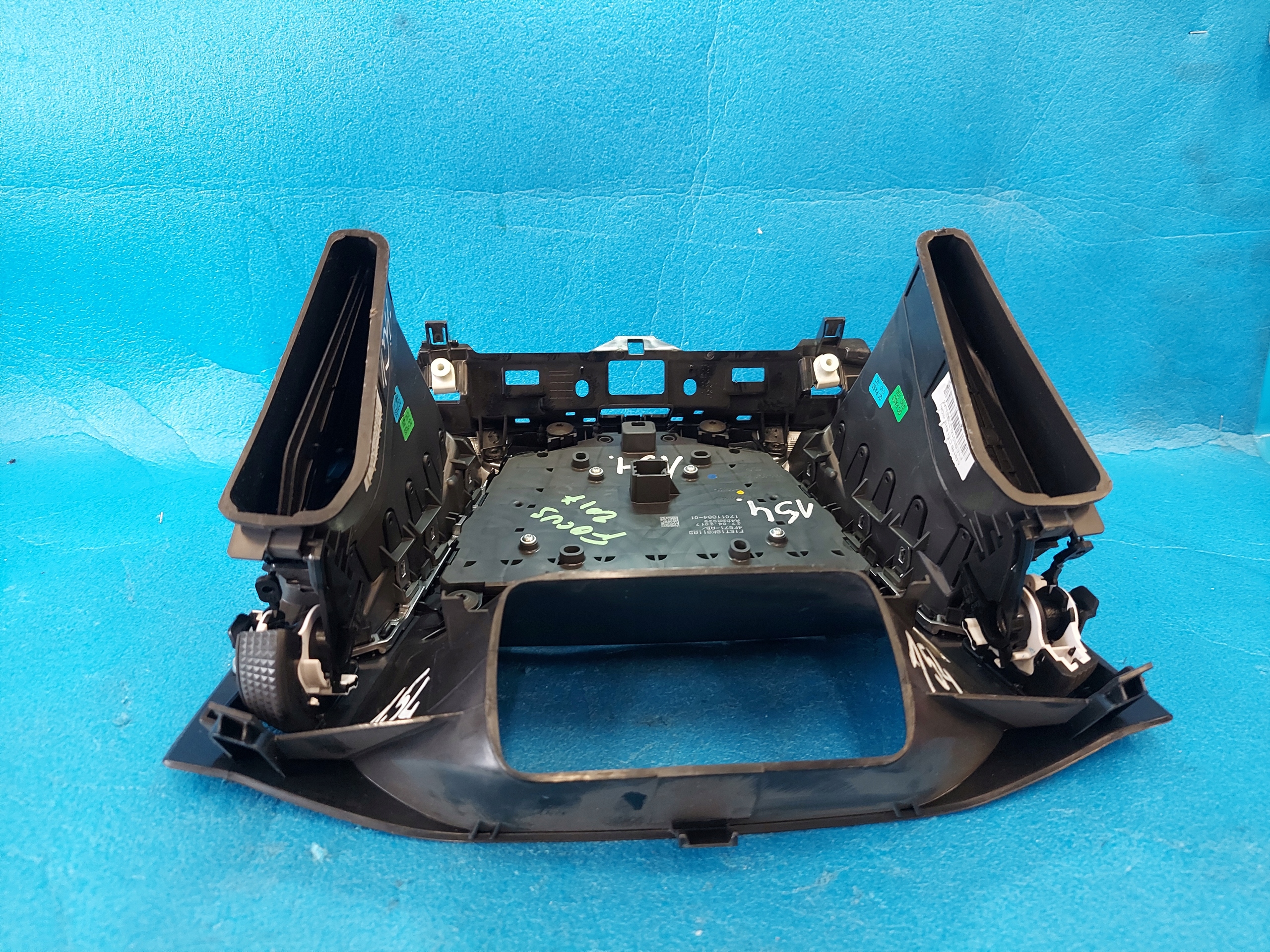 control panel radia Ford OE F1ET-18K811-AD