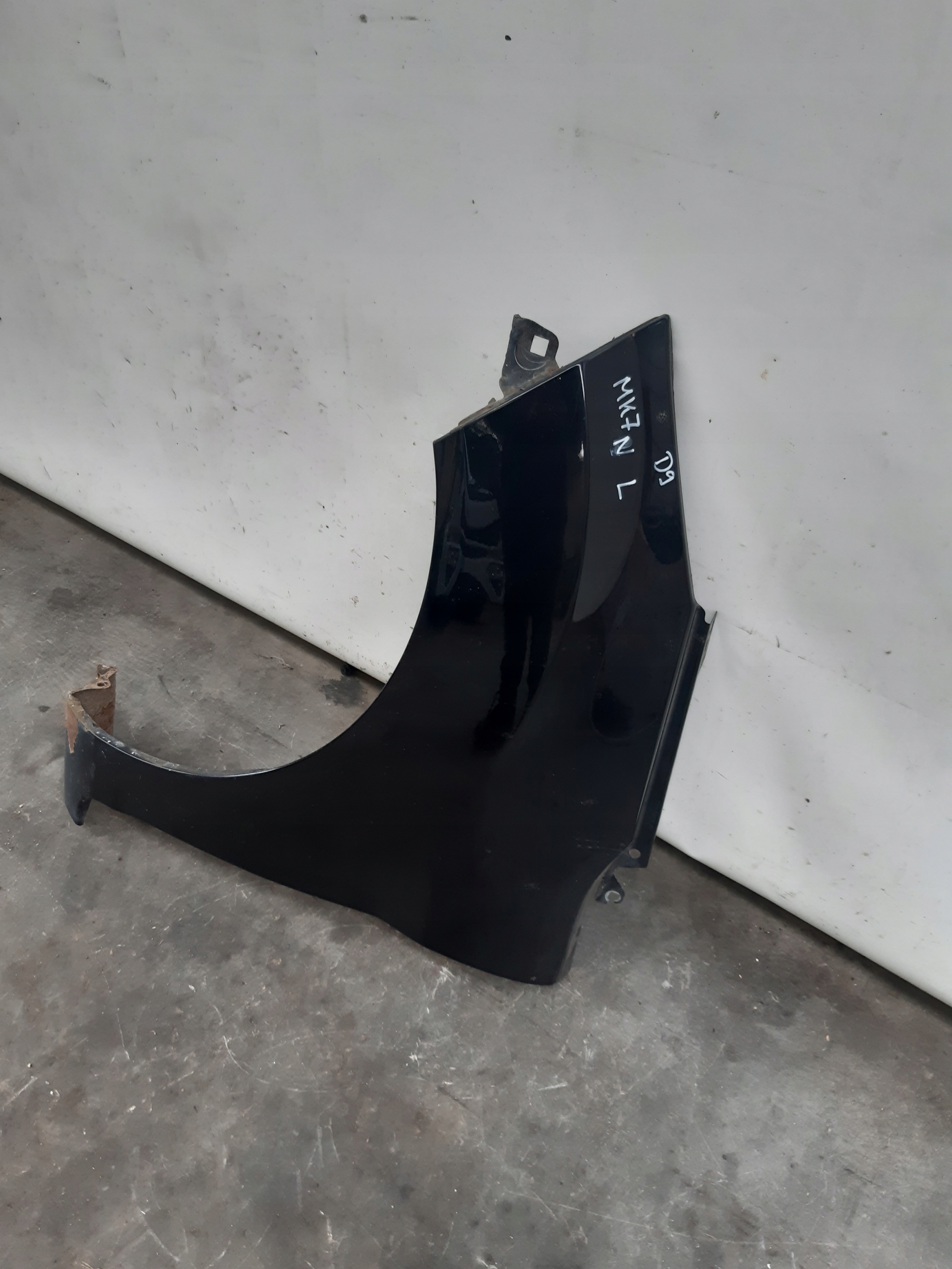 fender left D9 Ford Fiesta MK7