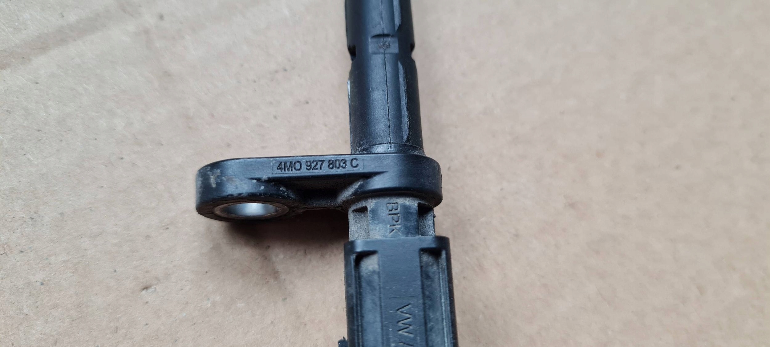 A4 B9 8W LIFT sensor wheels ABS front 4M0927803C A5 8W