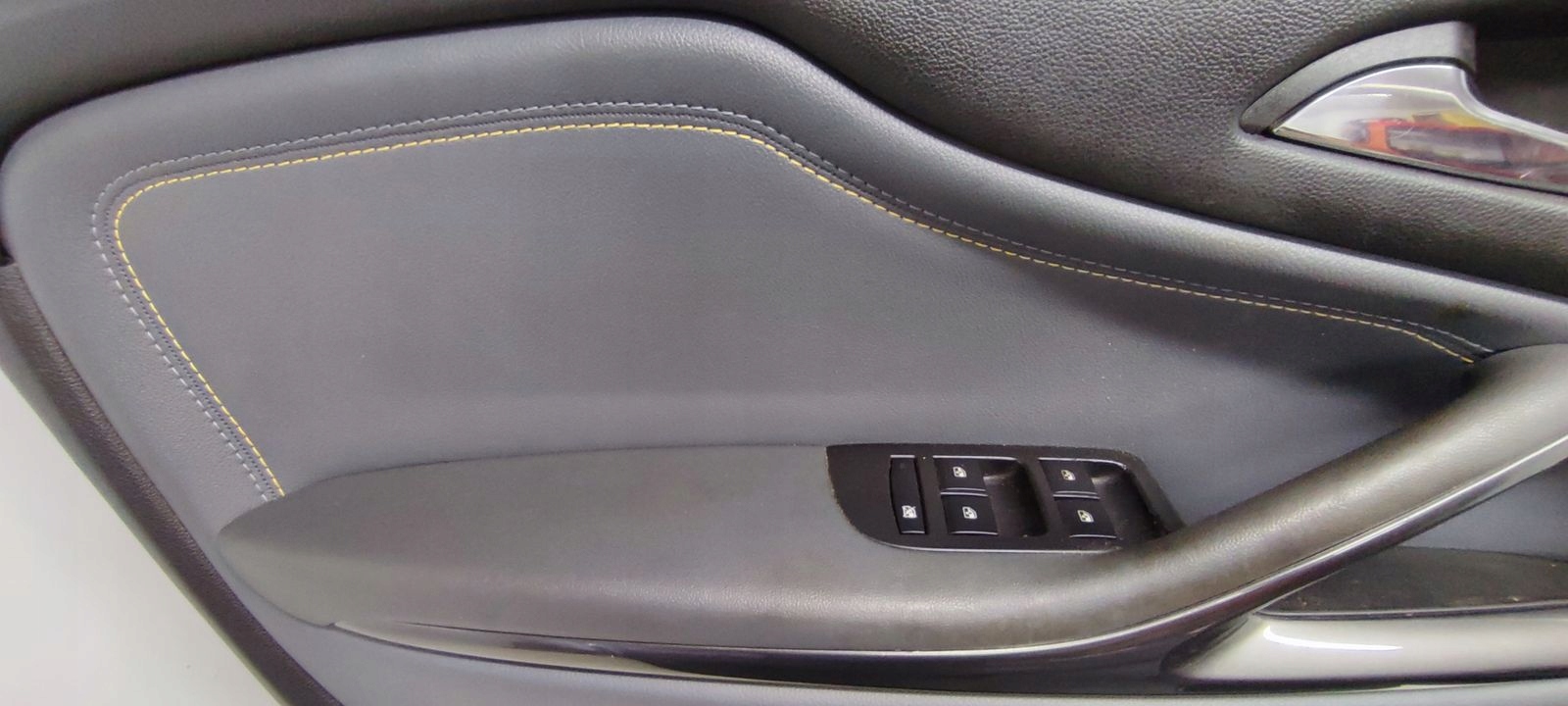 side side komplet Opel Zafira C 1,4T 16V