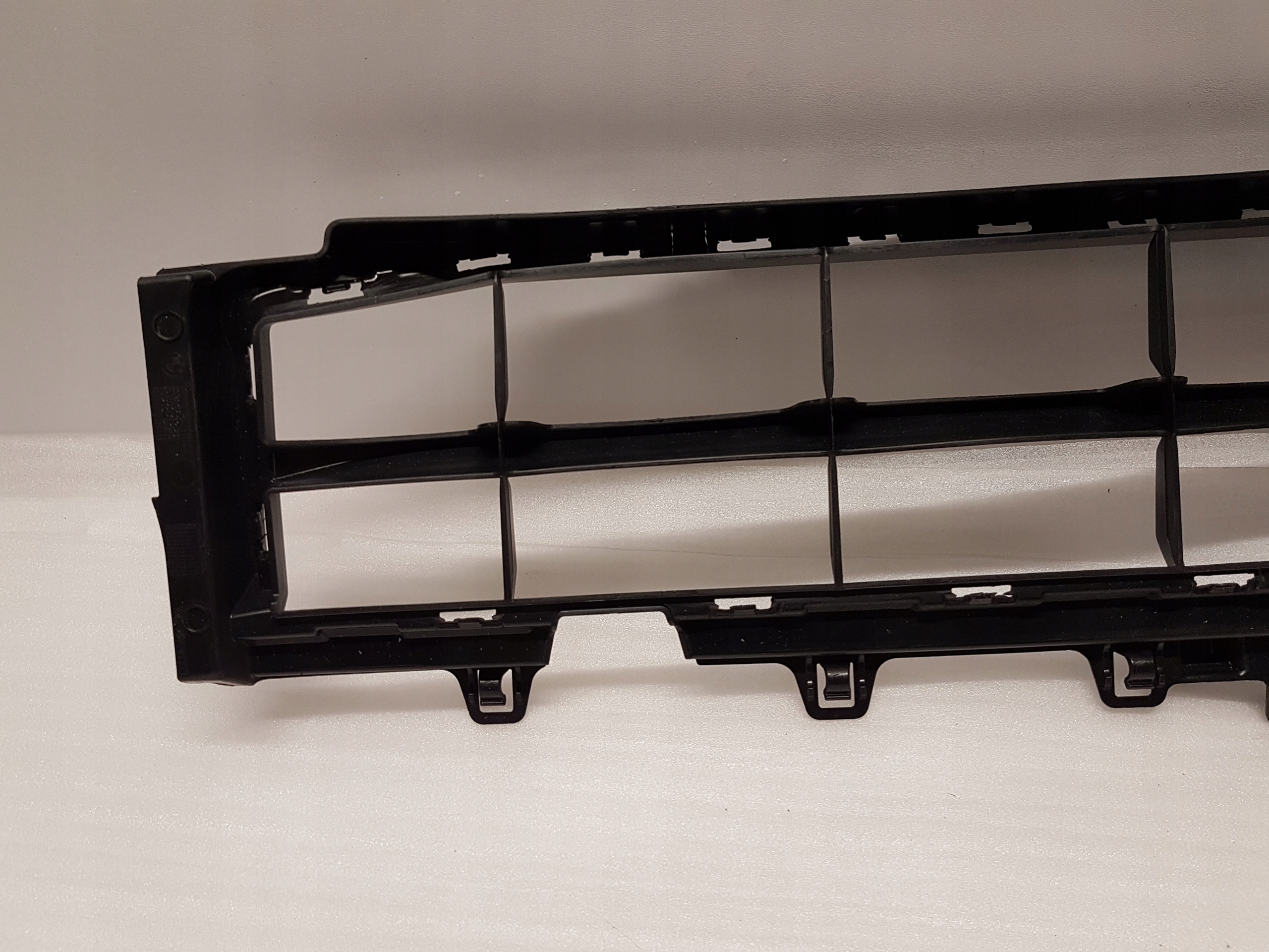 grid of a bumper front BMW X1 U11 9883593