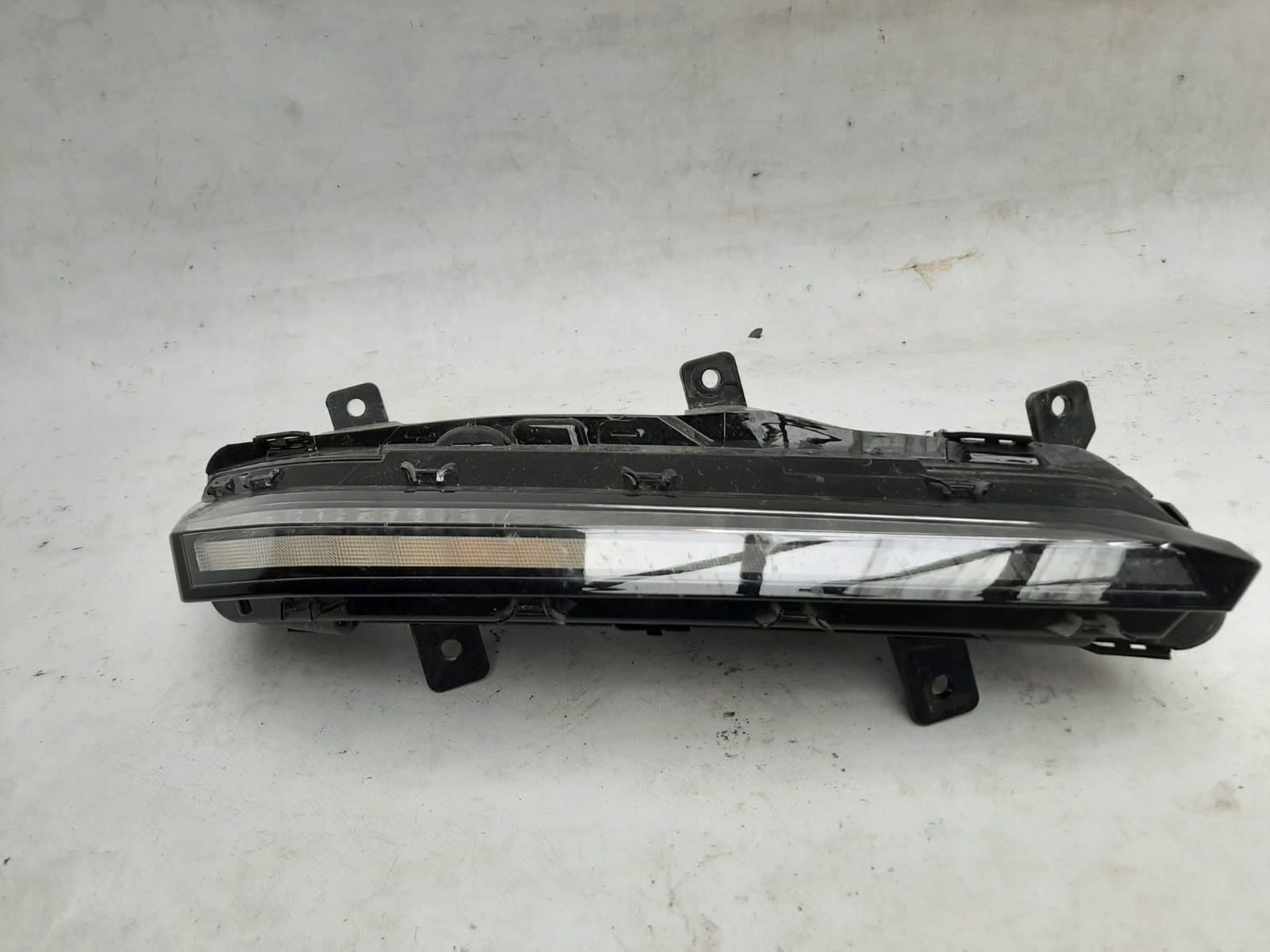 PEUGEOT 308 III T10 light LED DRL left front front 9835230980