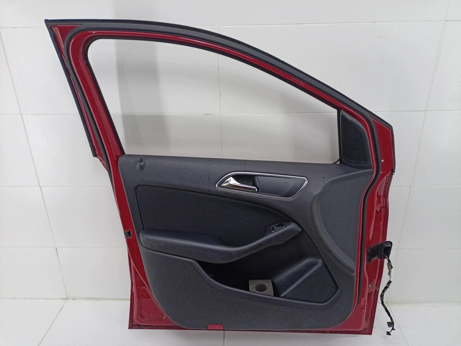 door front left side Mercedes-Benz B W246 2013