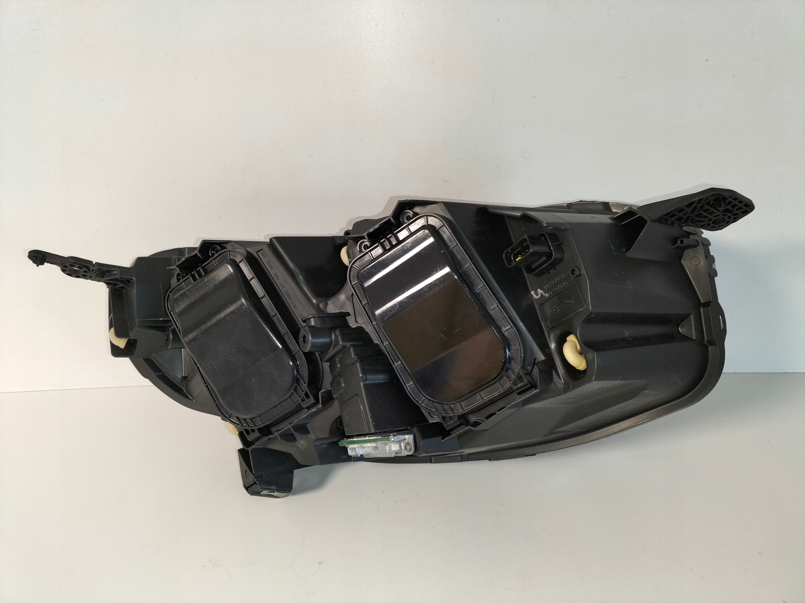 light front reflektor left OPEL ZAFIRA D 19- VIVARO C 19- XENON