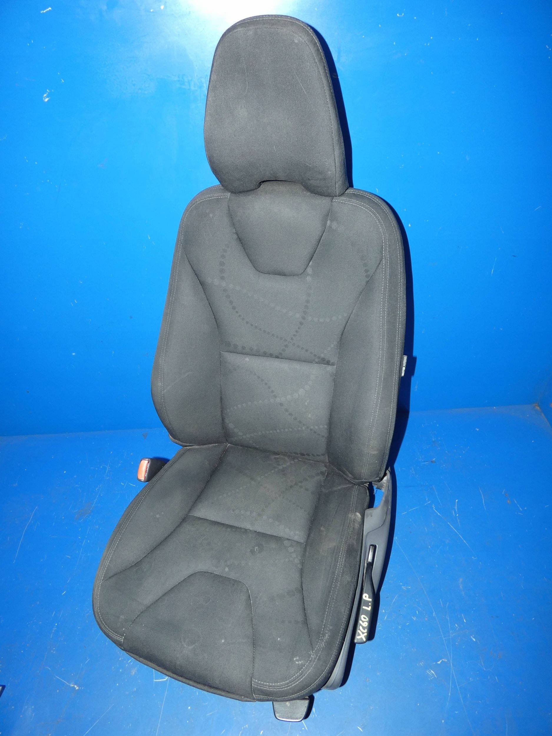 VOLVO XC60 and seat left driver´s MATERIAL