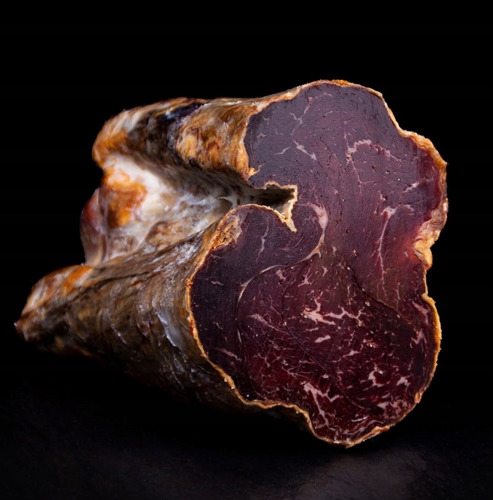 Levně Španělské sušené hovězí maso v kousku plemene Rubia Gallega 1 kg Gutrei