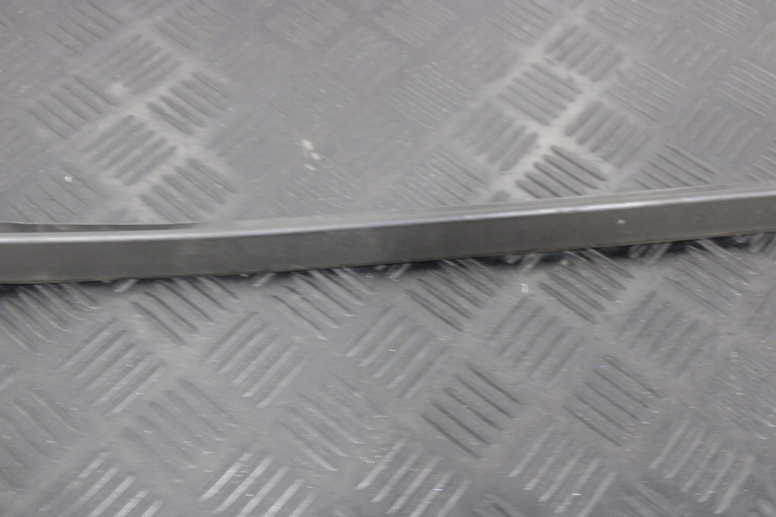 moulding windows CZOLOWEJ left 7301035 BMW 2 F45 ACTIVE TOURER