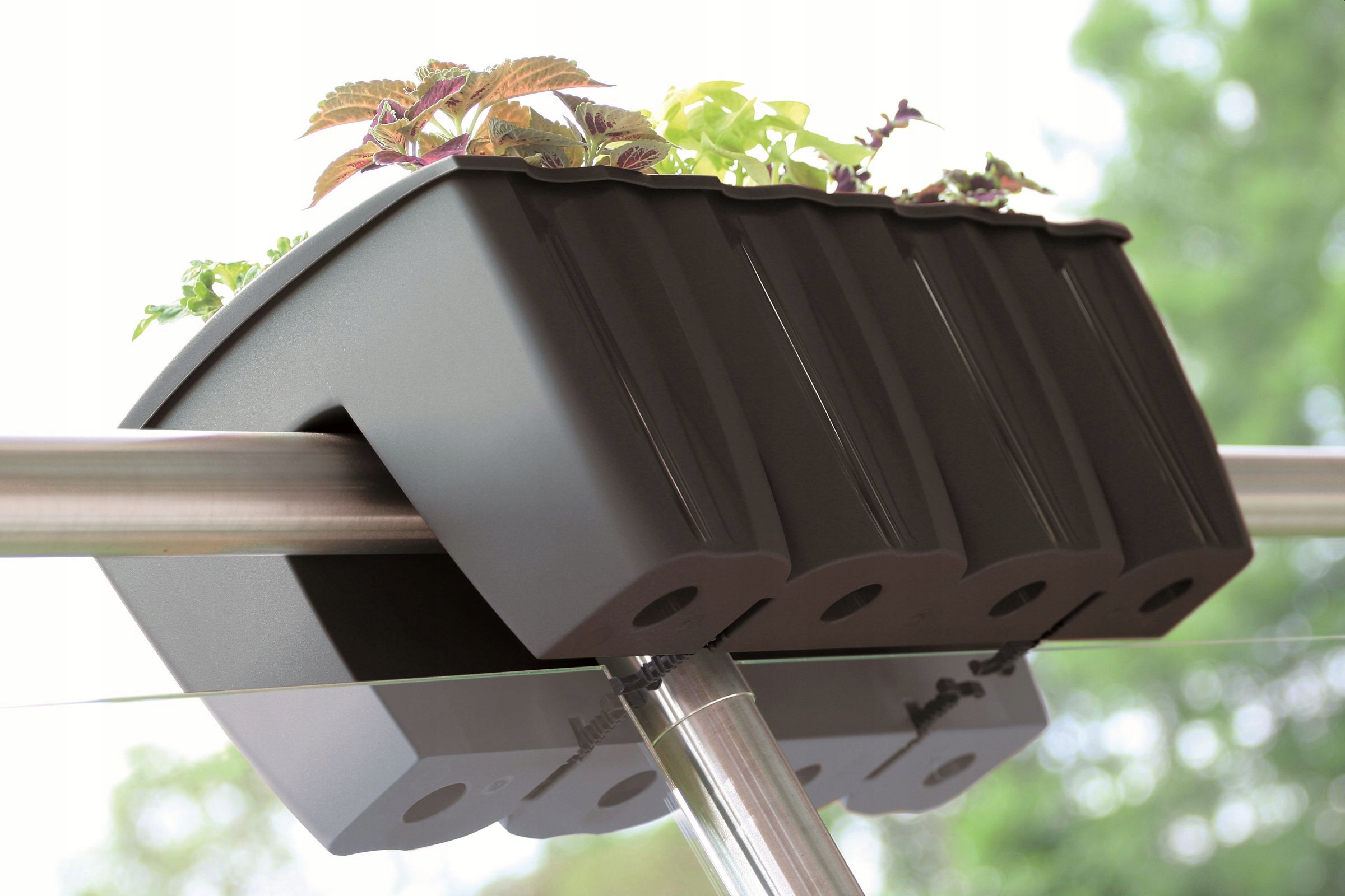 Stabilizator do donicy Lobelia Lofly Respana Kolor czarny