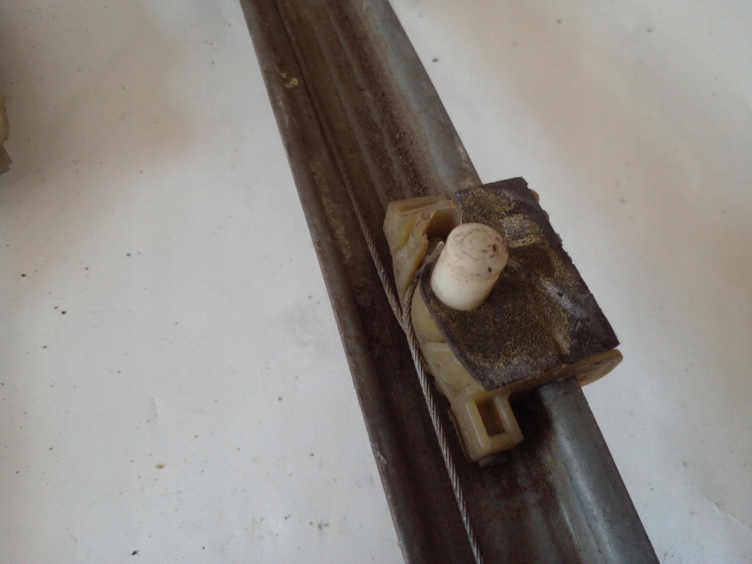 window regulator right front RENAULT LAGUNA III