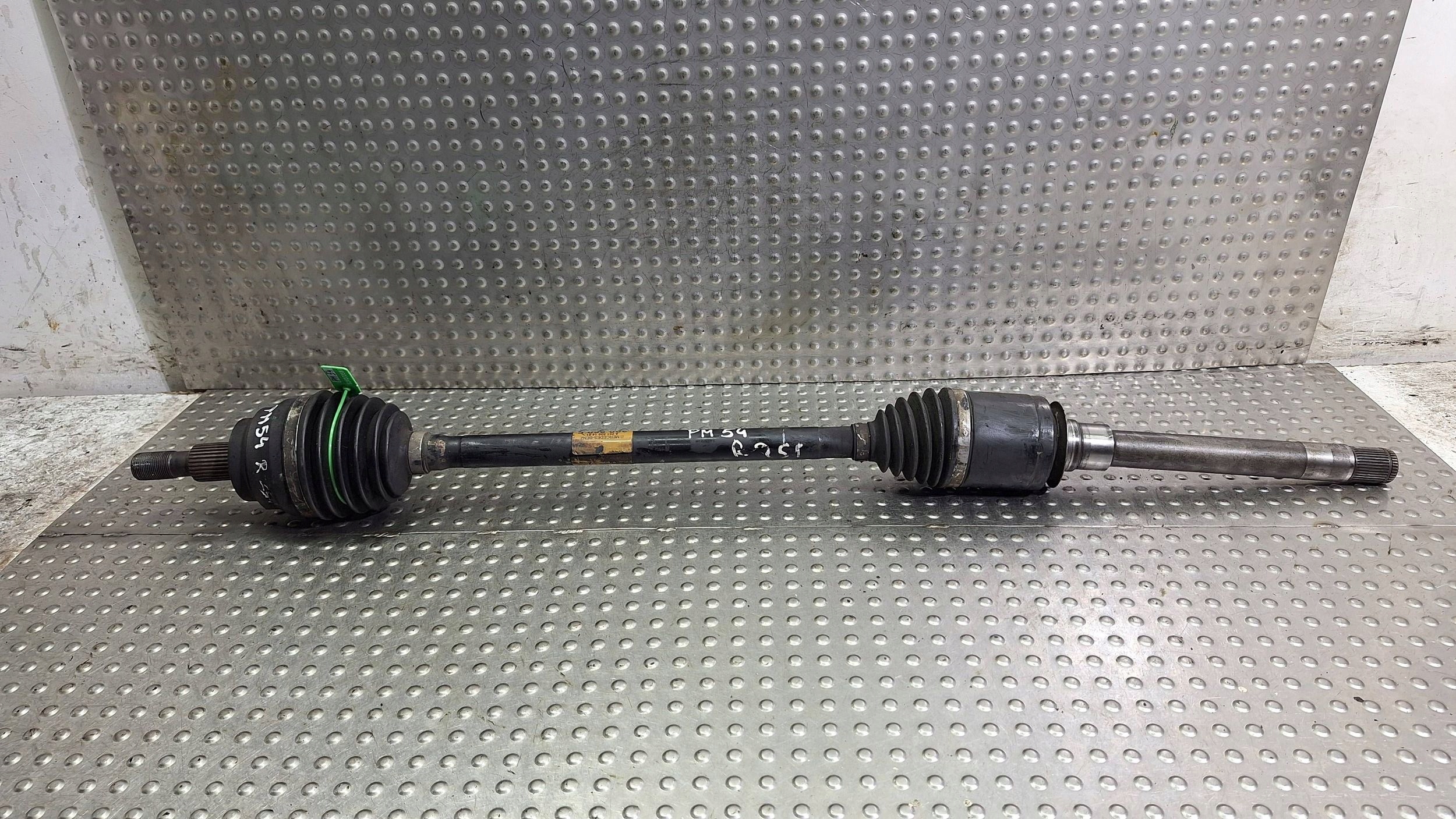 semi-axis right front A2513301401 MERCEDES R-KLASA W251 3.0 CDI 4MATIC