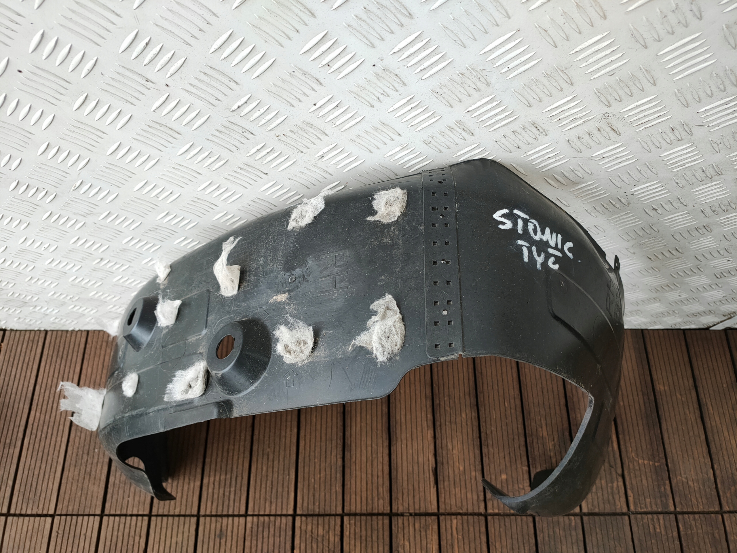 KIA STONIC 17-23 mudguard rear. right rear part 86824-H8400 OE