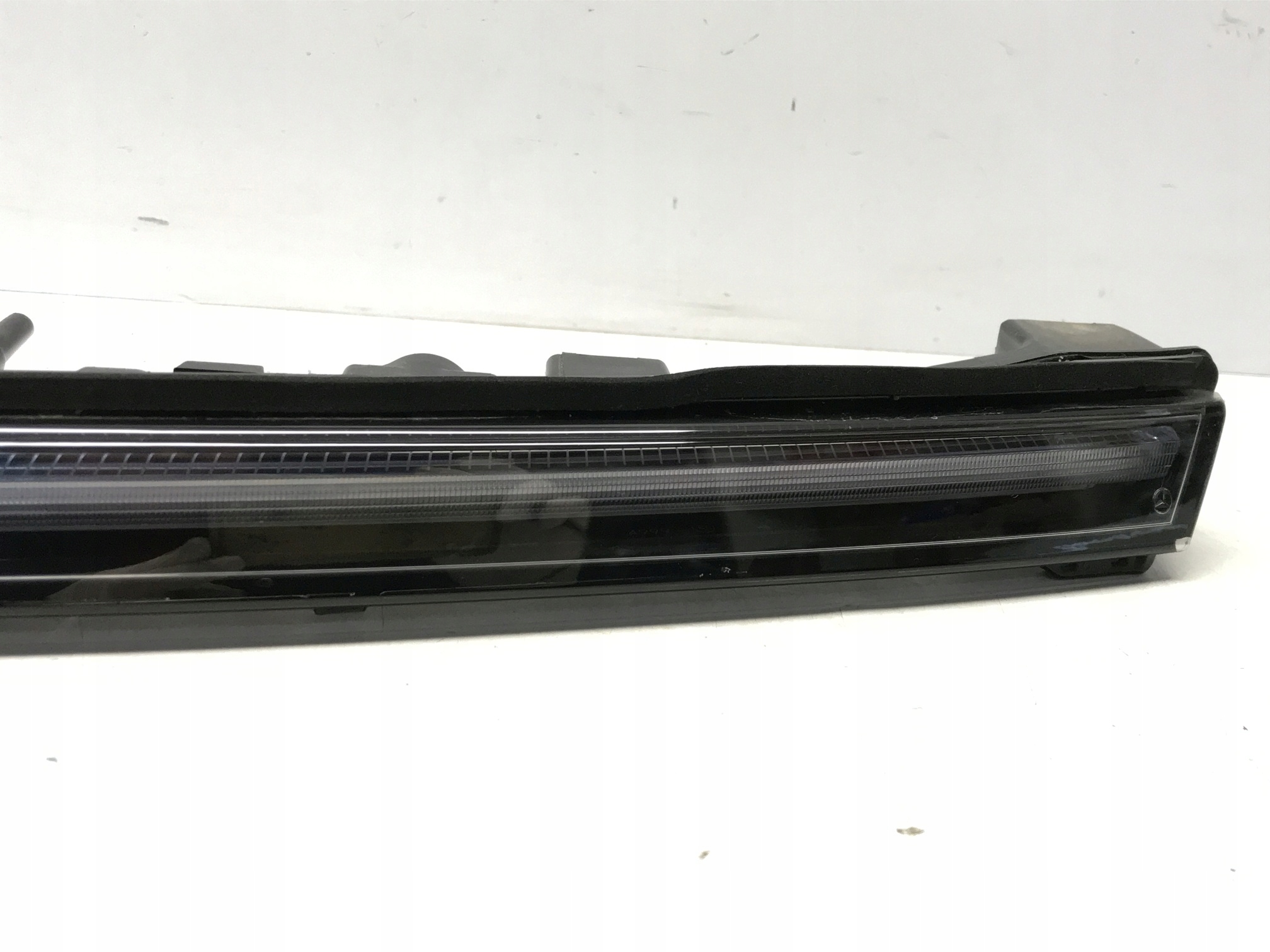 led перед MERCEDES EQA EQB 243 A2439063200