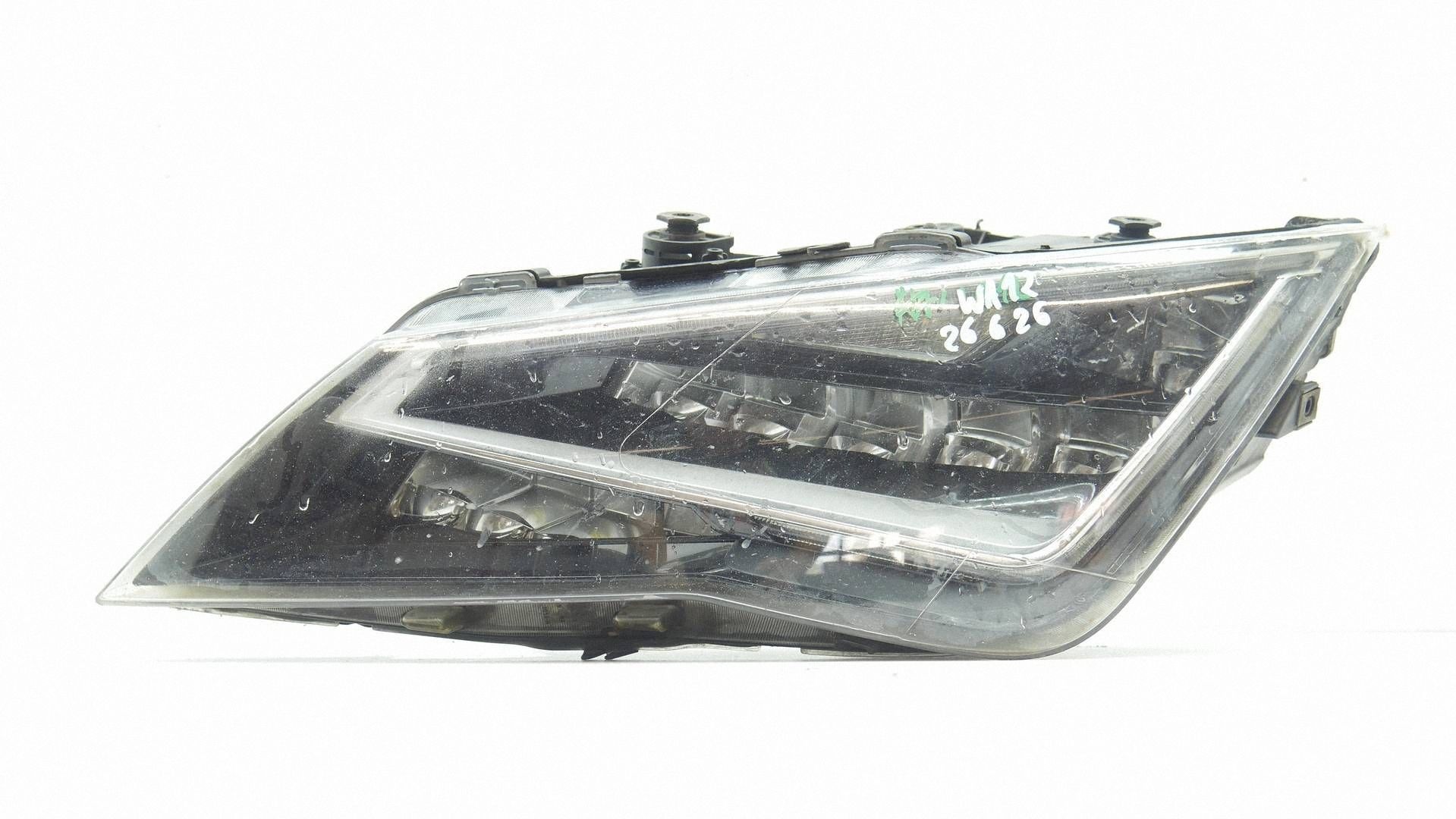 REFLEKTOR light left front left front SEAT LEON 3 5F III 5F2941007A