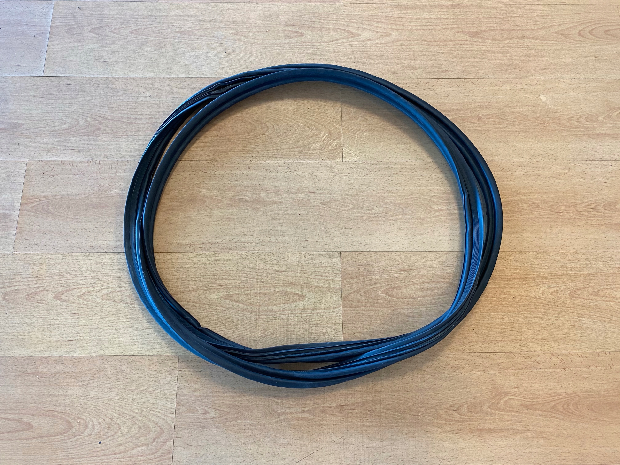 TOYOTA RAV4 V 2019 USZCZELKA KLAPY TYL FVAT