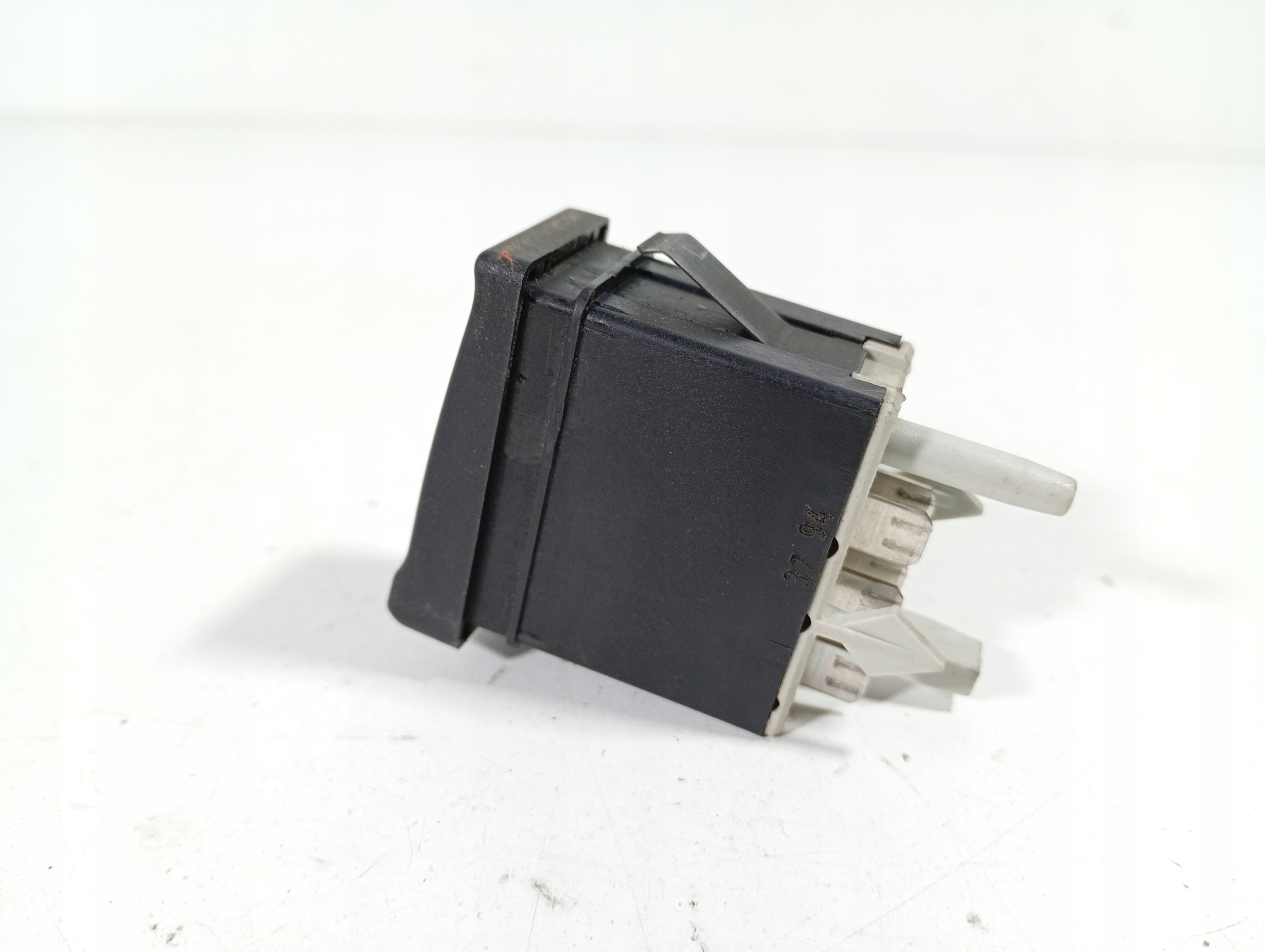Audi A80 B4 80 91-96 Pulsante REGULACJA Altezza luci OE 8A0941301