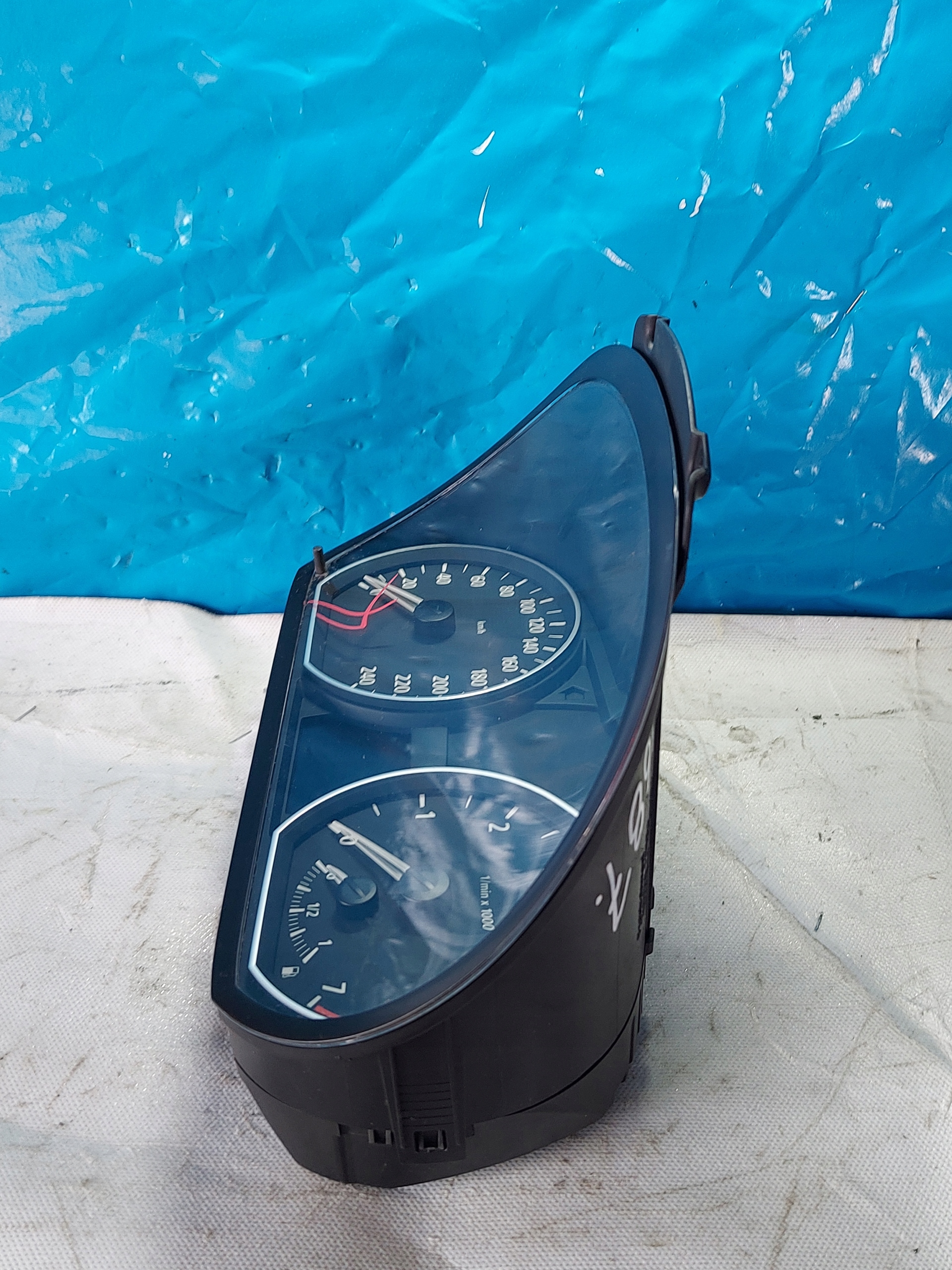 dials clock BMW 1 116i E87 102493246