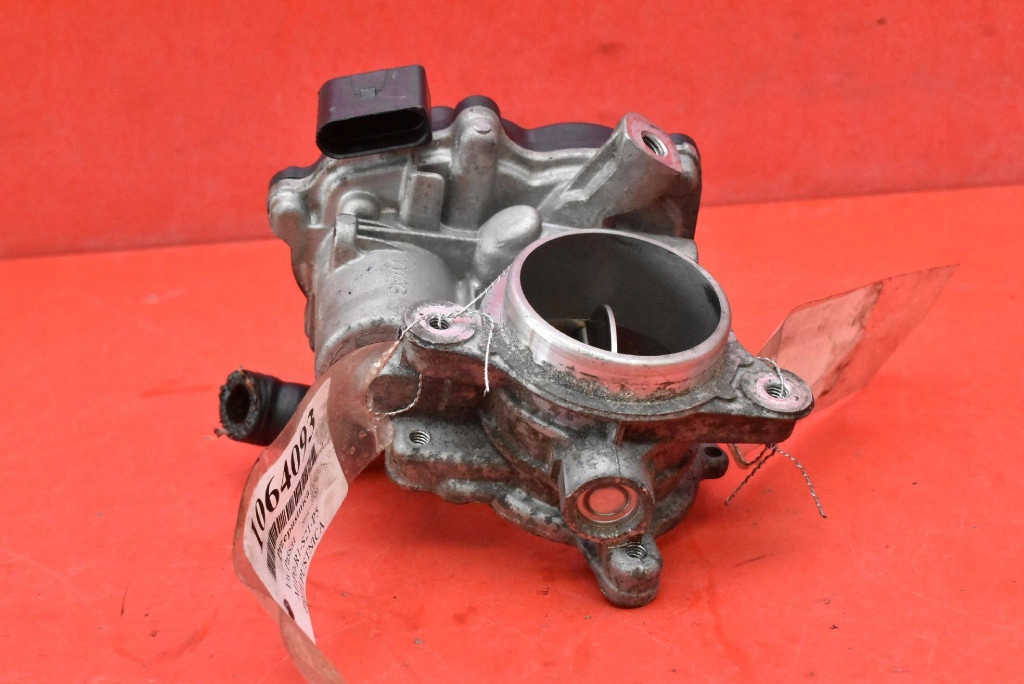 Valvola a farfalla 04L128063AA VW PASSAT B8 2.0 TDI 150 KM 14-20