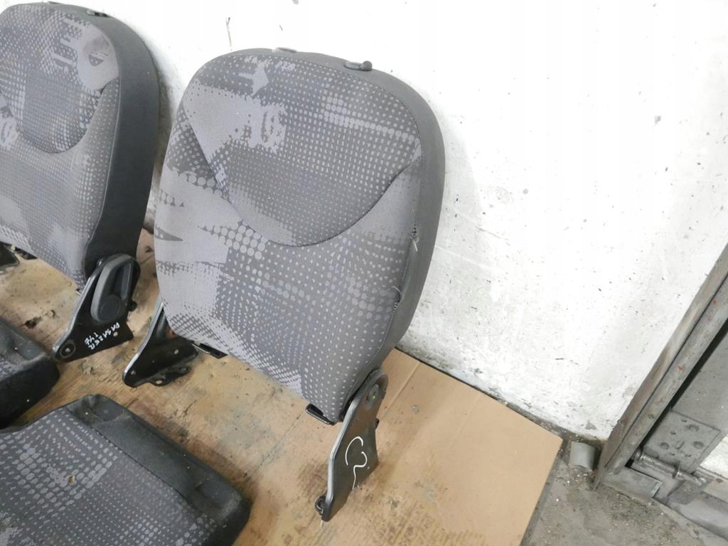 диван задний CITROEN C2 и 02-05