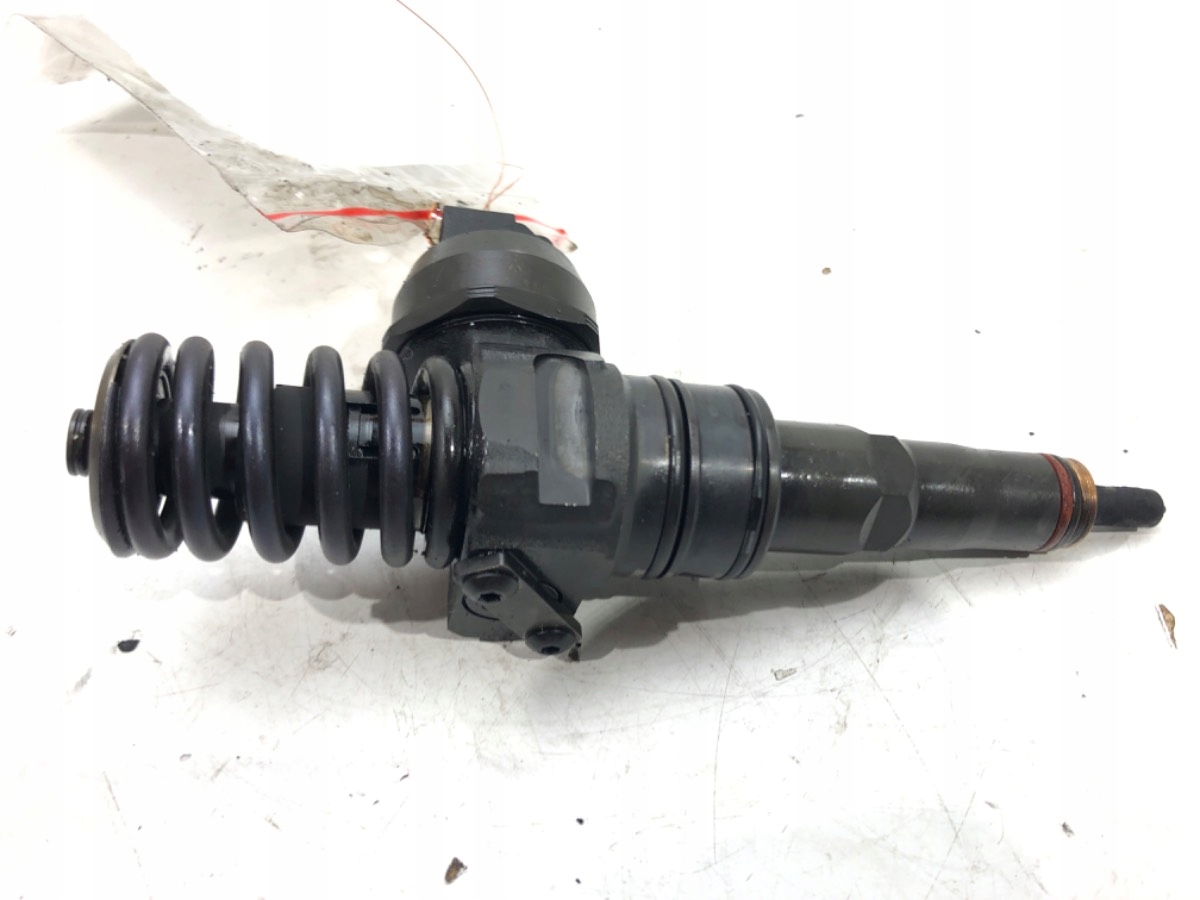 POMPOWTRYSKIWACZ VW PASSAT B5 00-05 1.9TDI 038130073AJ Stan opakowania zastępcze