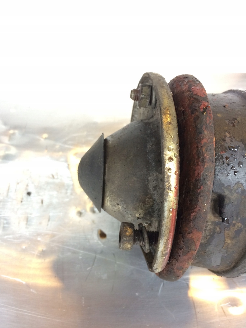 Stoßdämpfer VW PASSAT B3 vorne VW