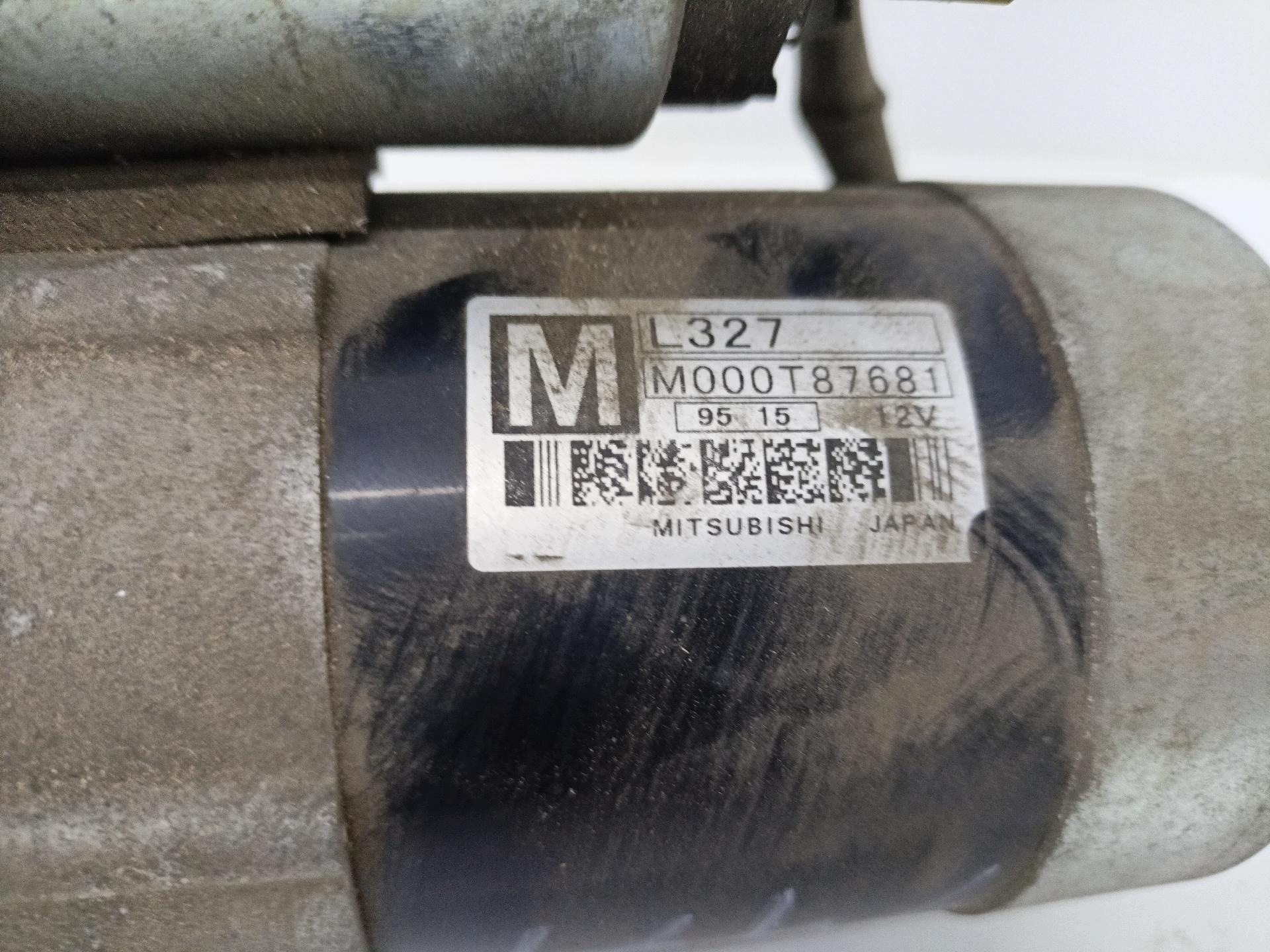 moteur du démarreur Mazda 5 1 facelift 2009 M000T87681