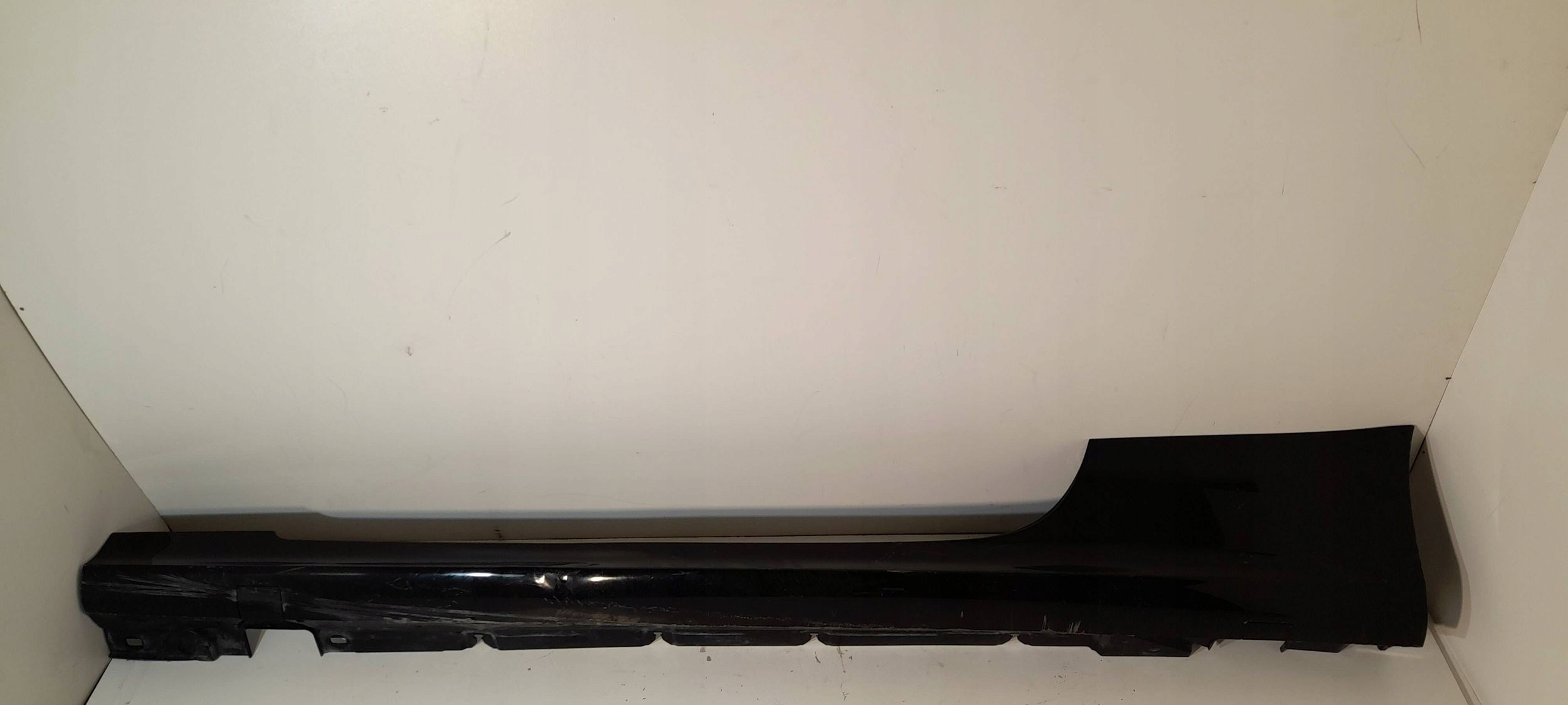 Mercedes-Benz E W238 cap threshold right A2386907302 (MR47)