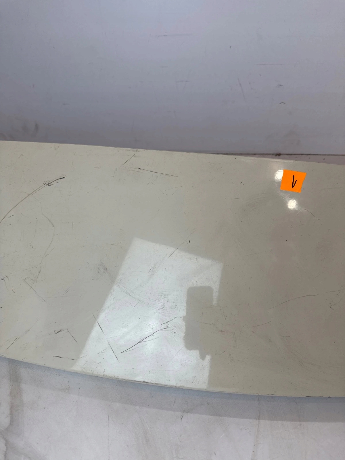 Spoiler lotka visor bonnet Renault Captur and