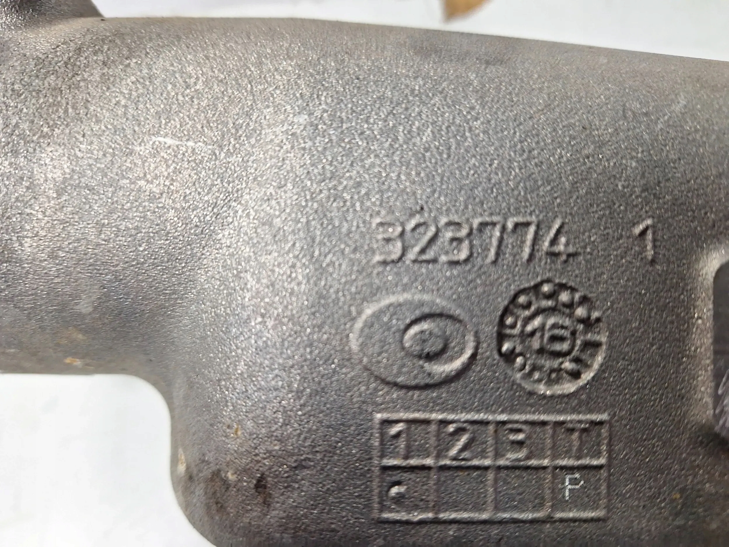 intake manifold right 323774 Alfa Romeo Giulia QV 2.9i