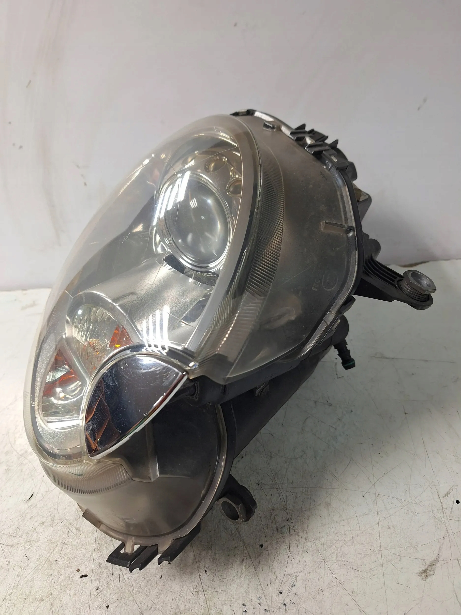 Xenon right light Mini Cooper R56 06-13 washer EU