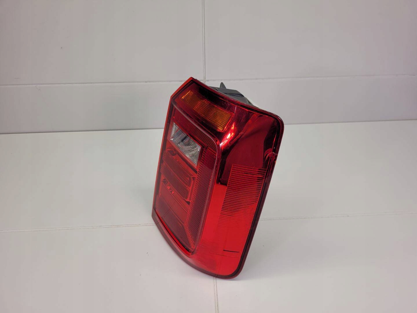 light rear right side Volkswagen Caddy 4 2016 2K1945096M