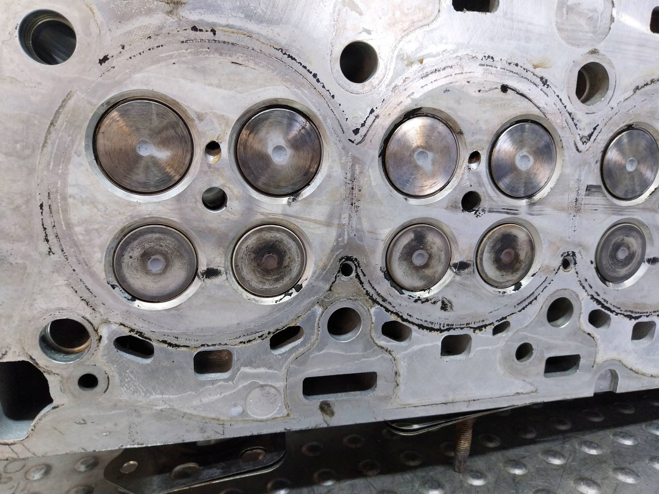 hlava MOTORA 7787678 BMW X3 E83 E60 E61 E90 E91 E87 2.0D N47D20A N47D20C