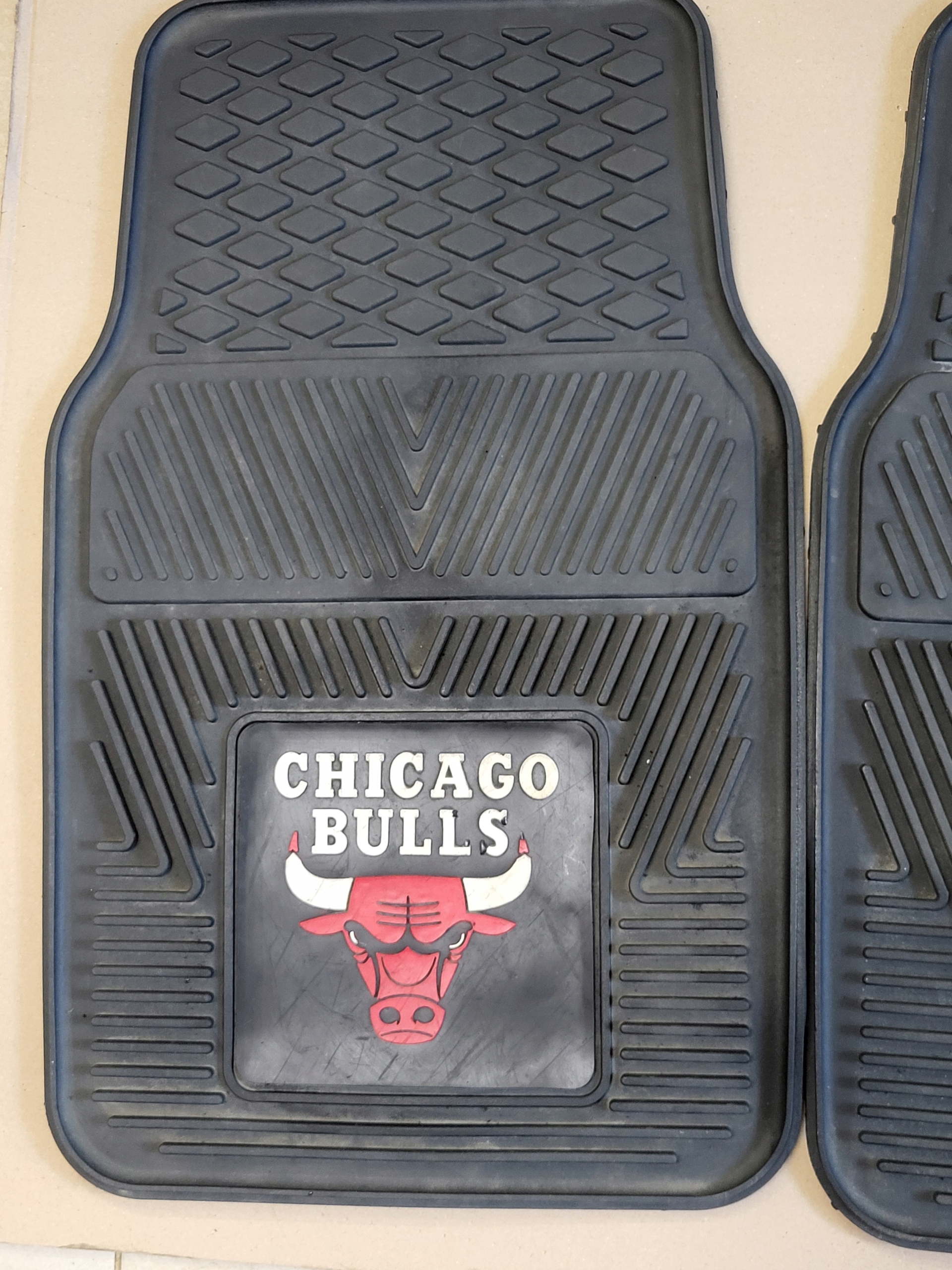 mats rubber CHICAGO BULLS 1-800-525-5929 FANMATS