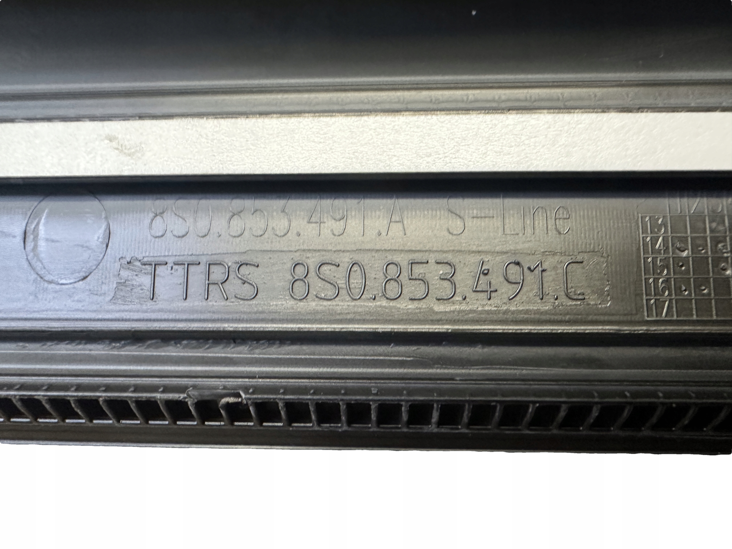 AUDI TT 8S moulding threshold left 8S0853491
