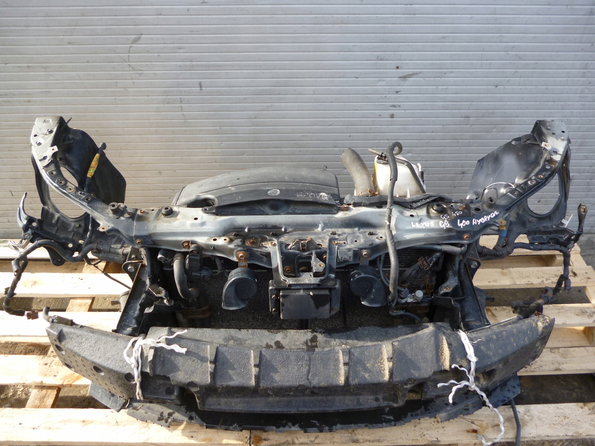 LEXUS GS450H PAS PRZEDNI CHŁODNICE KOMPLET RADAR