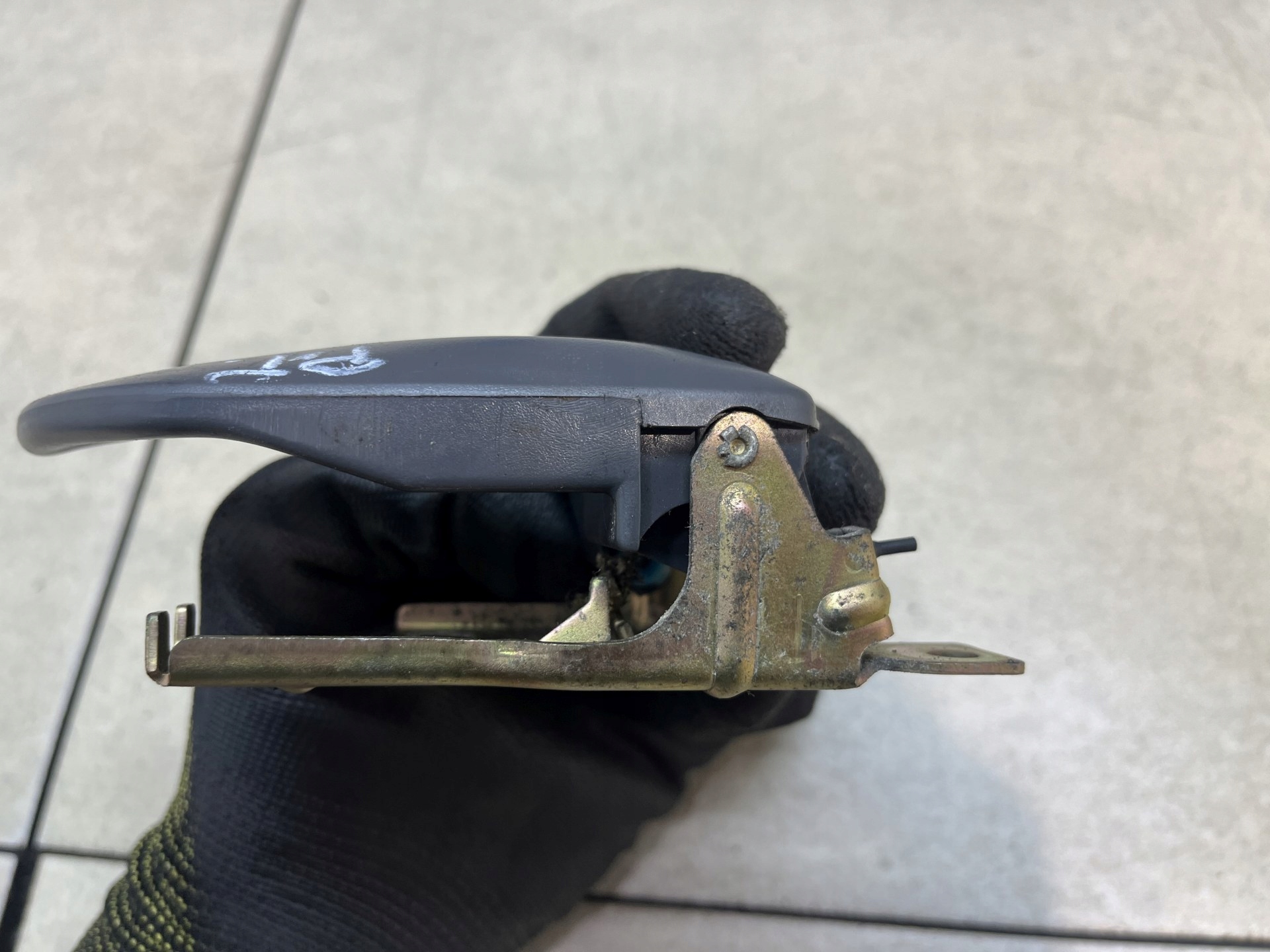 handle inner right rear part KIA SORENTO and 2.5 CRDI