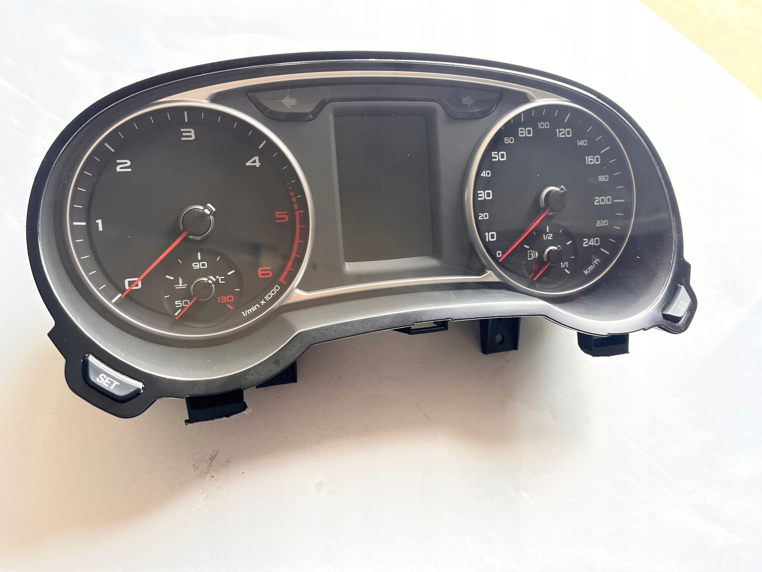 AUDI A1 1.6TDI dials dials 8X0920930A