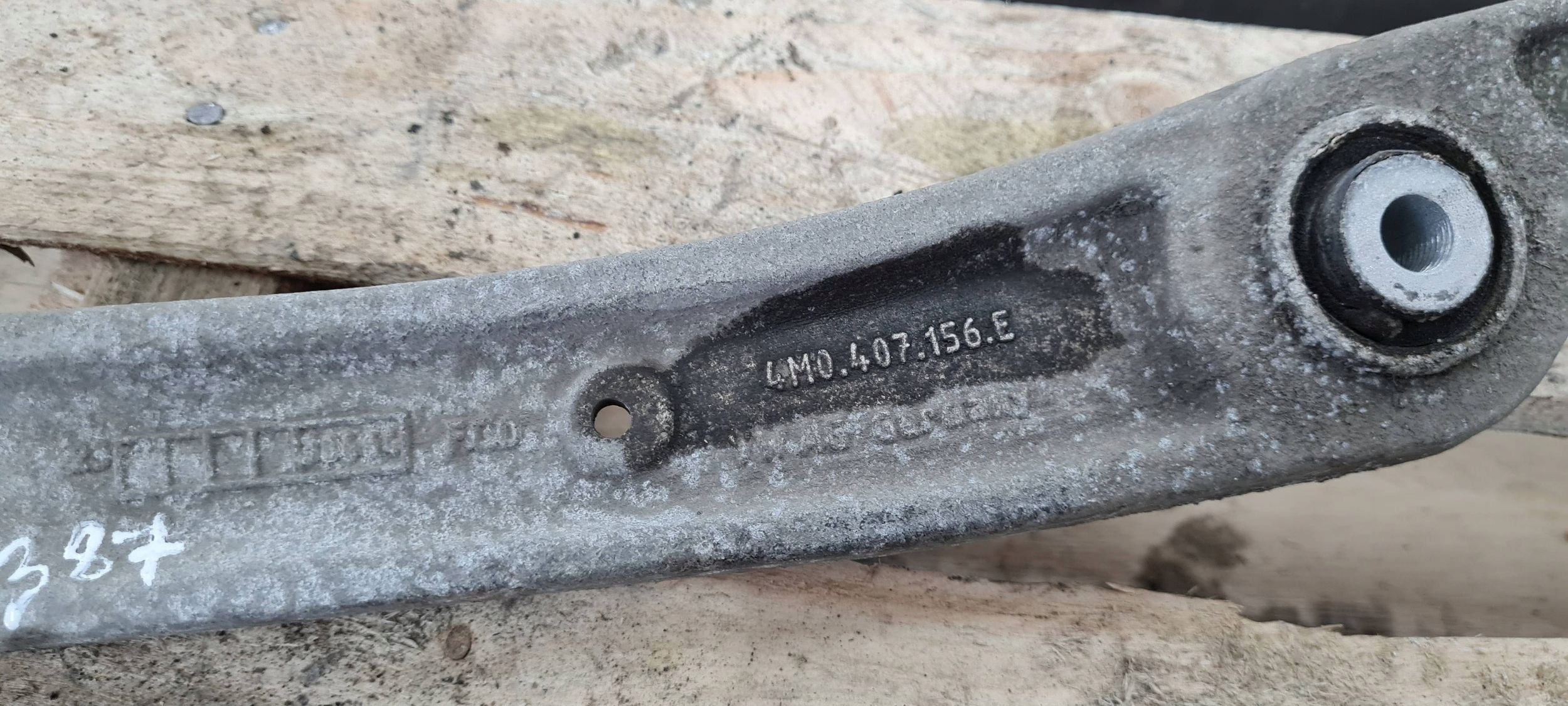 A6 C8 4K arm right front front 4M0407156E A7 4K Q7 Q8 4M