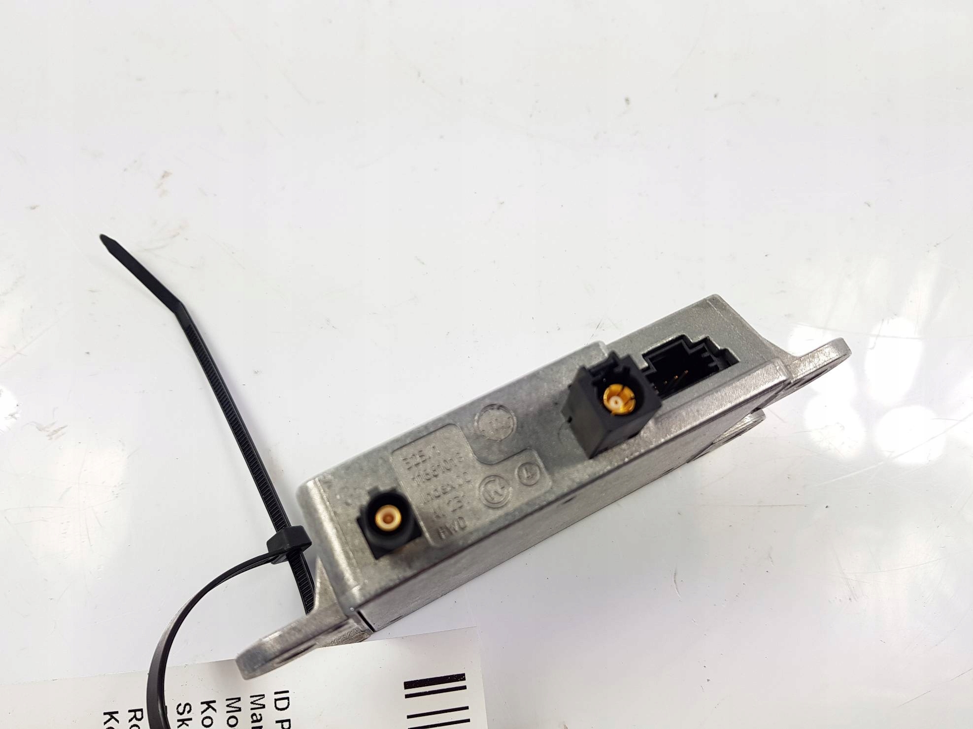 amplifier ANTENY A2219050040 MERCEDES S350 W221