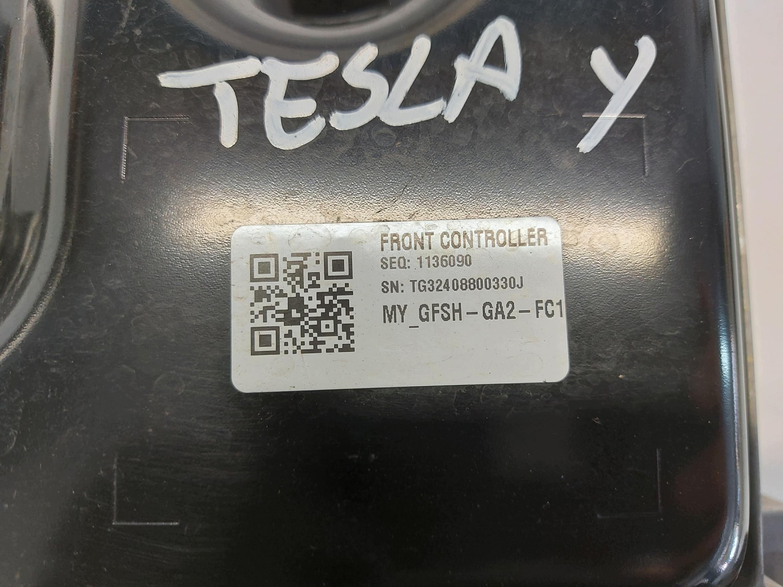 TESLA MODEL Y 2024r module control unit GFSH-GA2-FC1 1866750-20-b