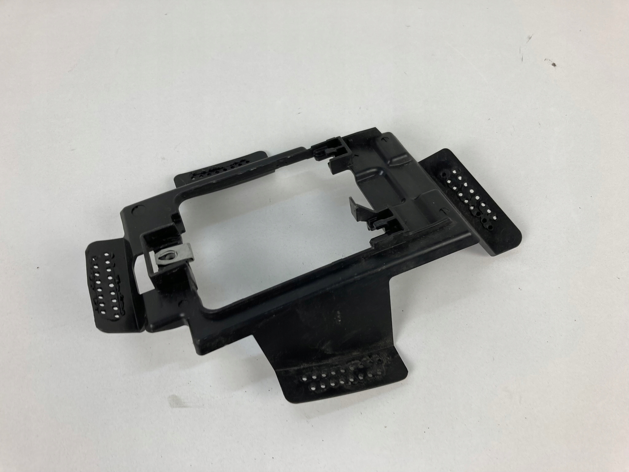 INSIGNIA B MOCOWANIE CZUJNIKA MARTWEGO POLA PRAWY TYŁ 39187936