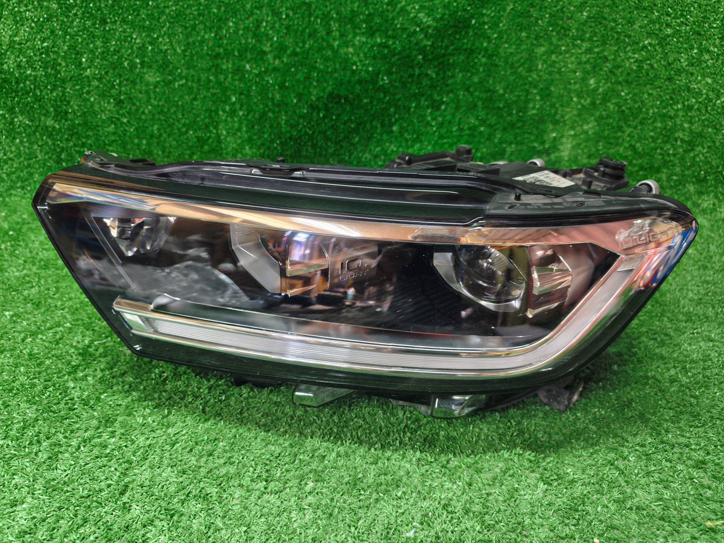 REFLEKTOR left front VW T-ROC 22- LIFT IQ LIGHT FULL LED NR.1637