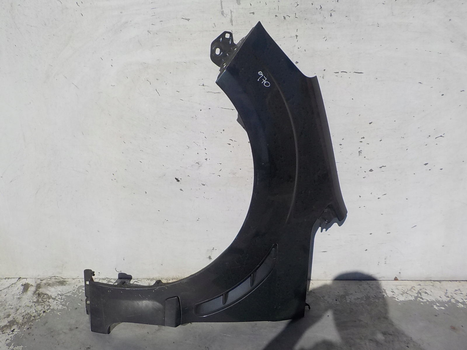 970 FORD S-MAX blatník levý předek přední